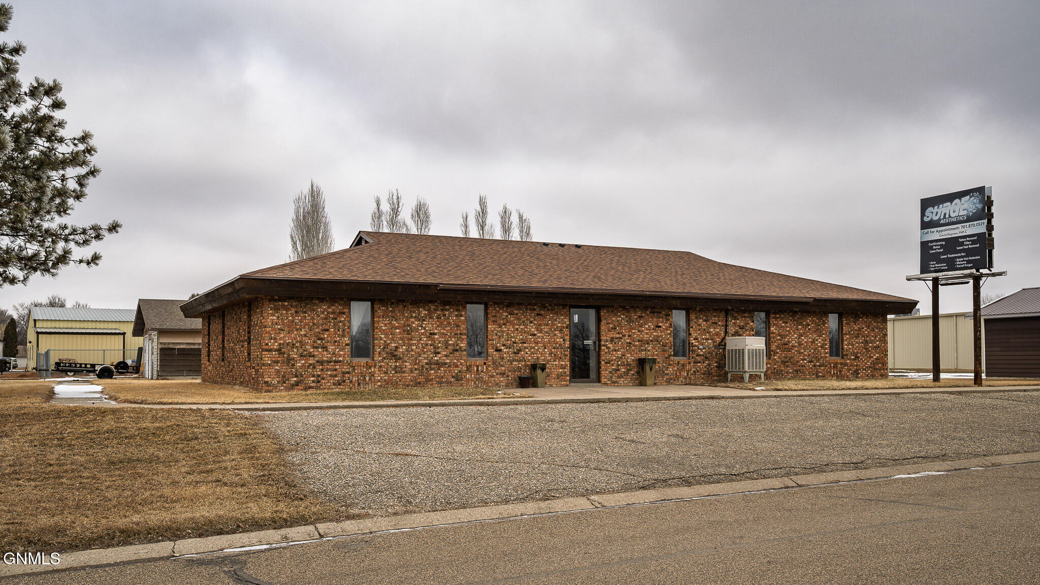 1000 Highway Drive, Hazen, ND 58545