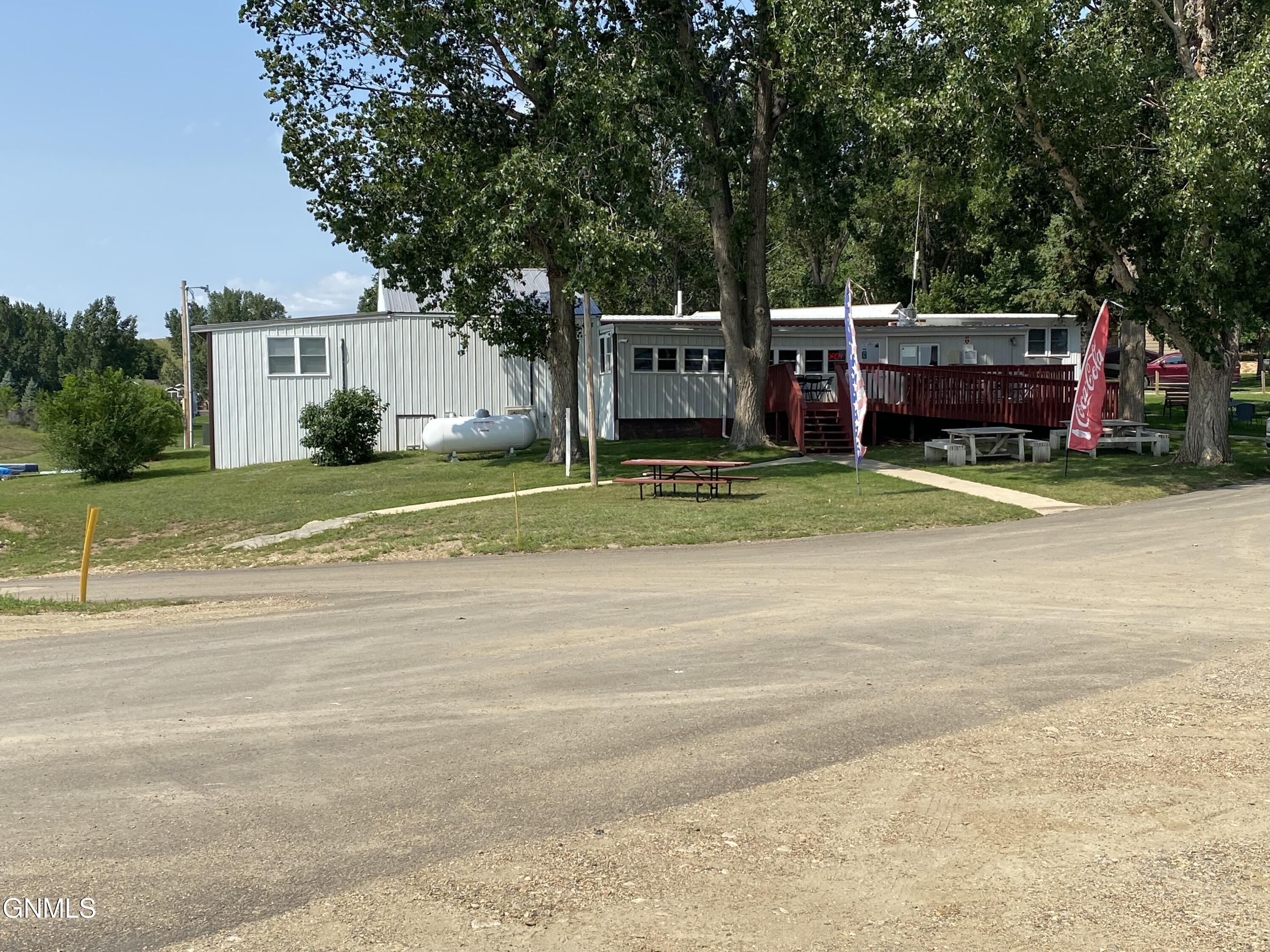 8 Marina Road, Mandaree, ND 58757