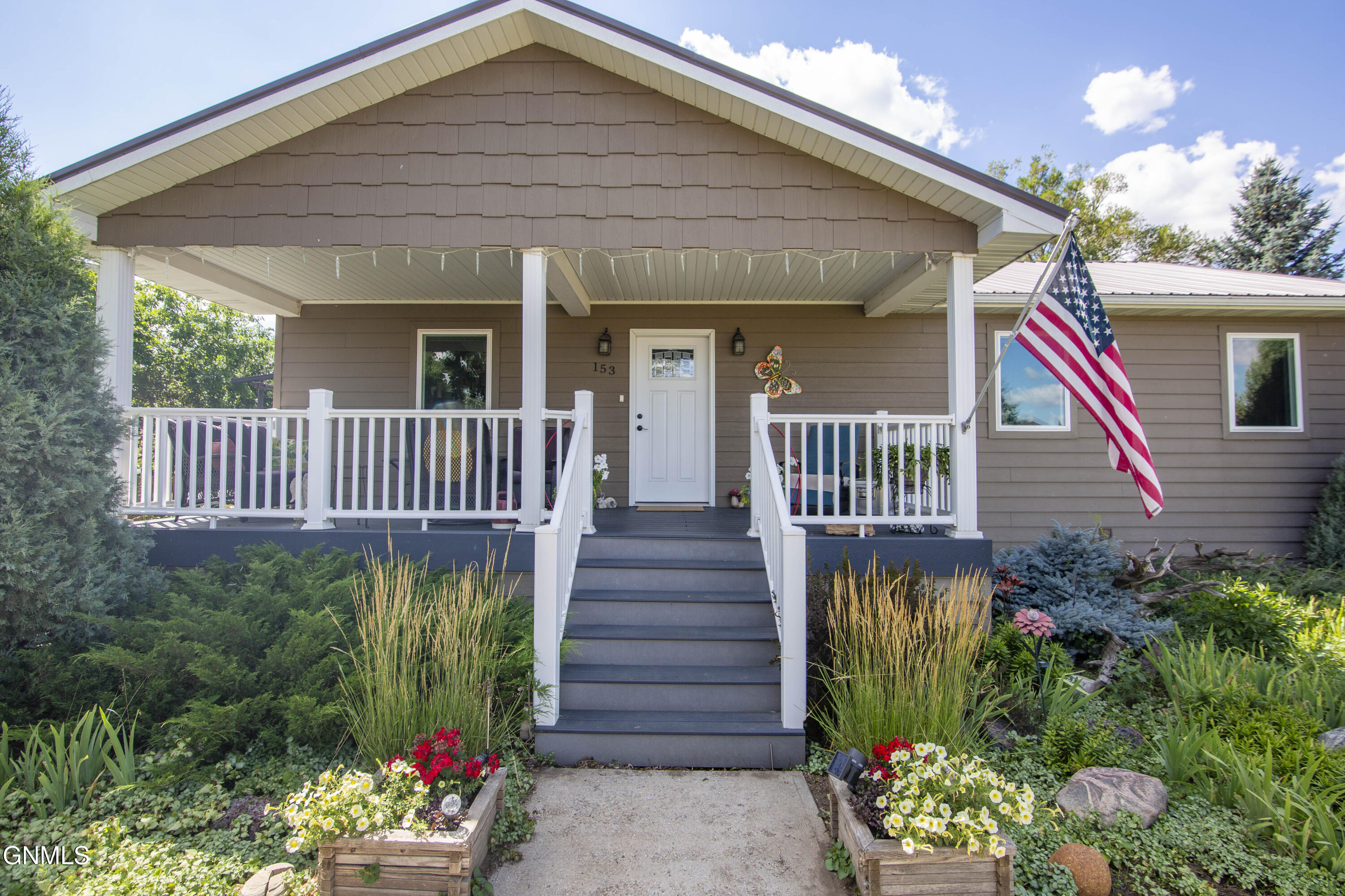 153 Leslie Avenue, Stanton, ND 58571