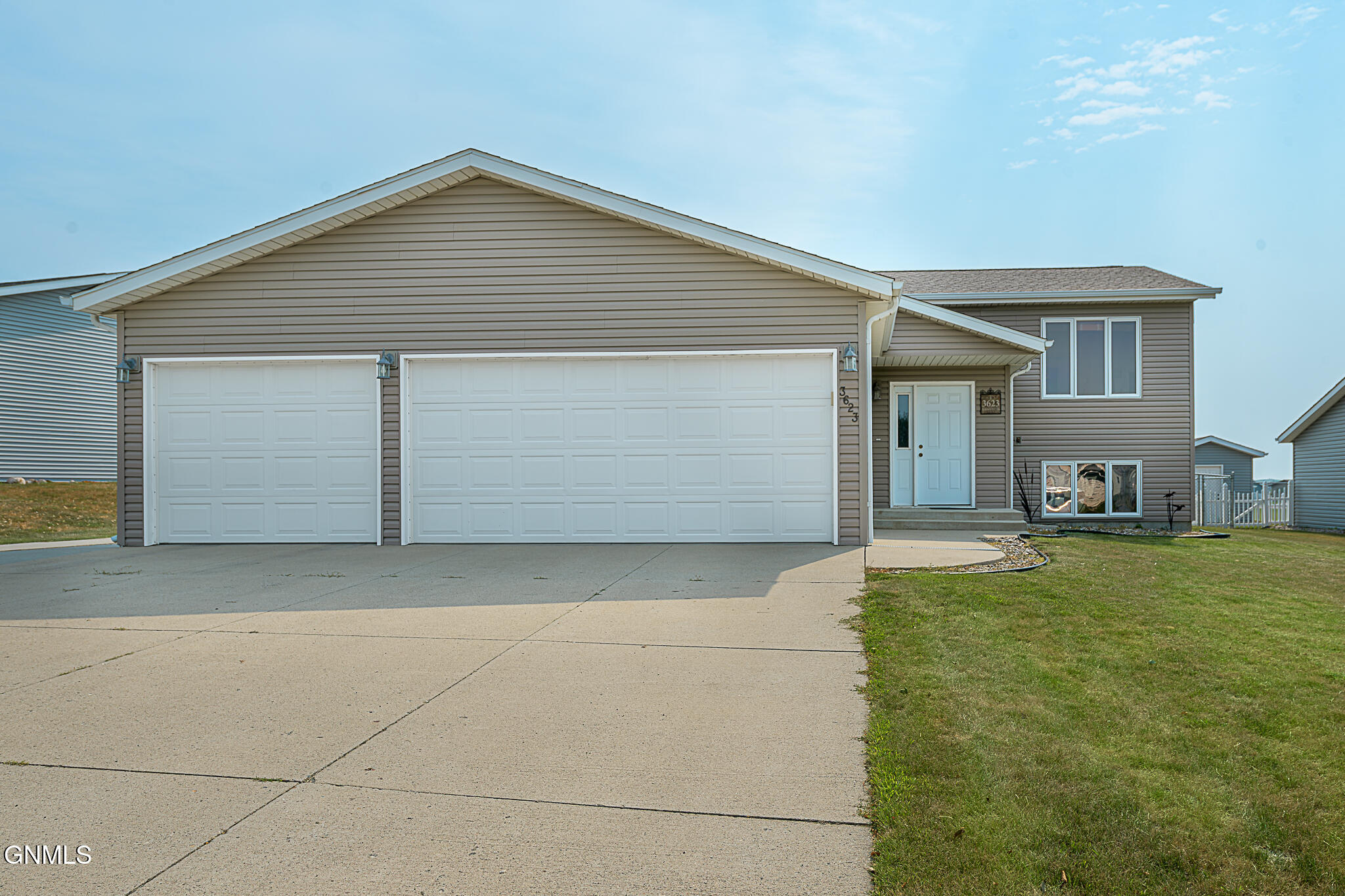 3623 Roosevelt Drive, Bismarck, ND 58503