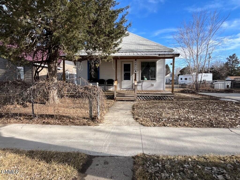 220 2nd Avenue E, Mobridge, SD 57601