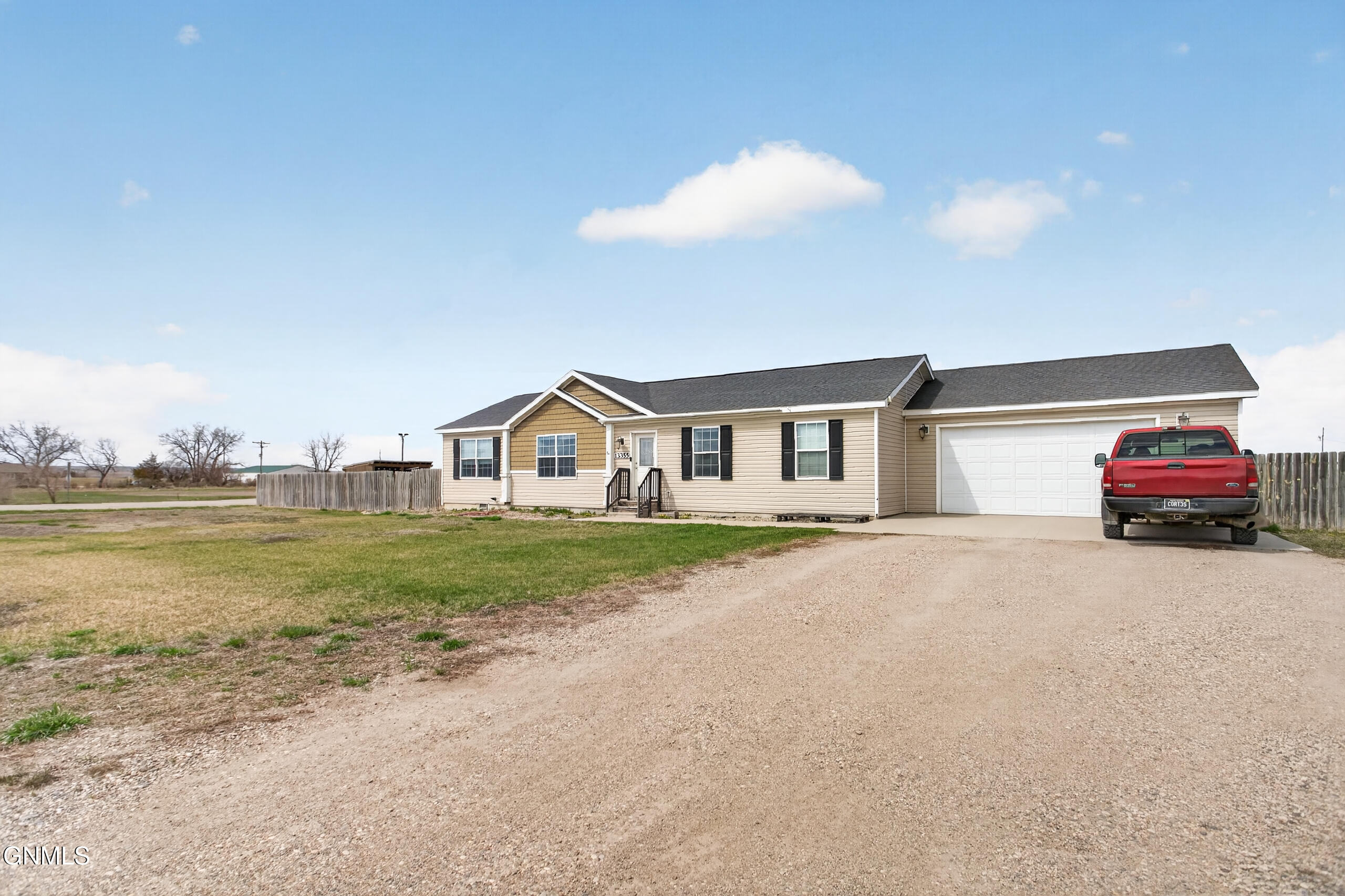 13355 Prairie Meadow Street, Williston, ND 58801