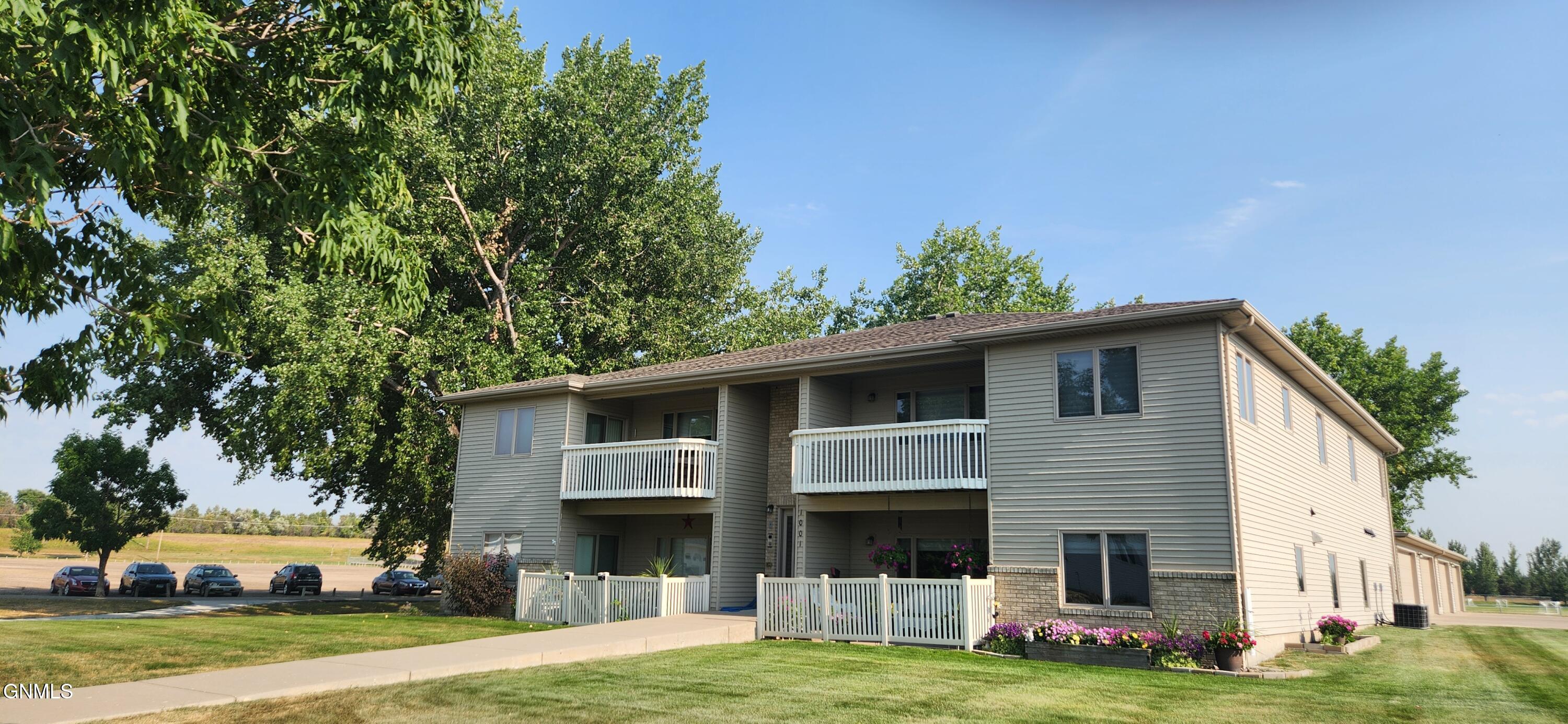 1001 Santa Fe Avenue, 4, Bismarck, ND 58504