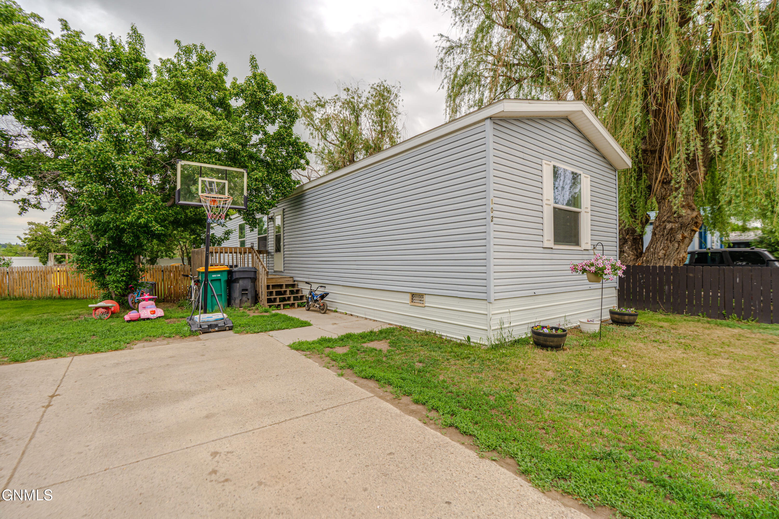 102 W Antelope Street, Mandan, ND 58554