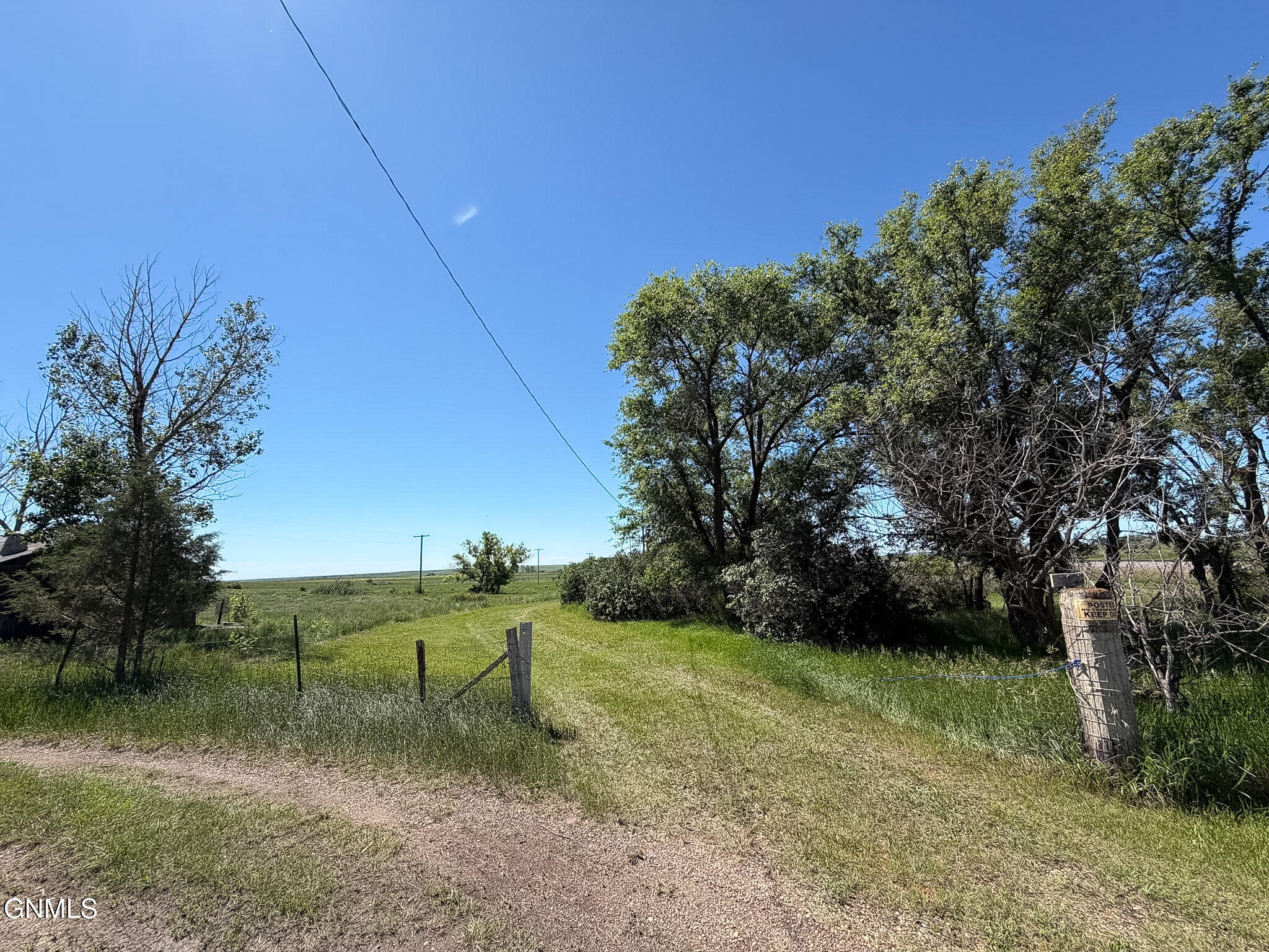 321 Railroad Avenue S, Medicine Lake, MT 59247