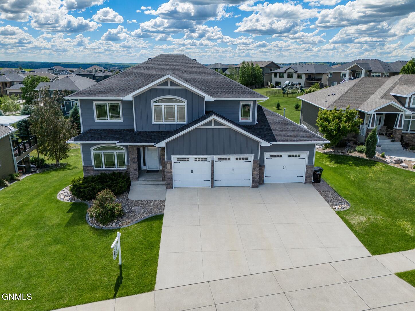 3716 Valley Drive, Bismarck, ND 58503
