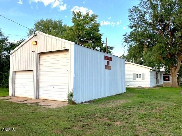 211 Bismarck Street, Hebron, ND 58638