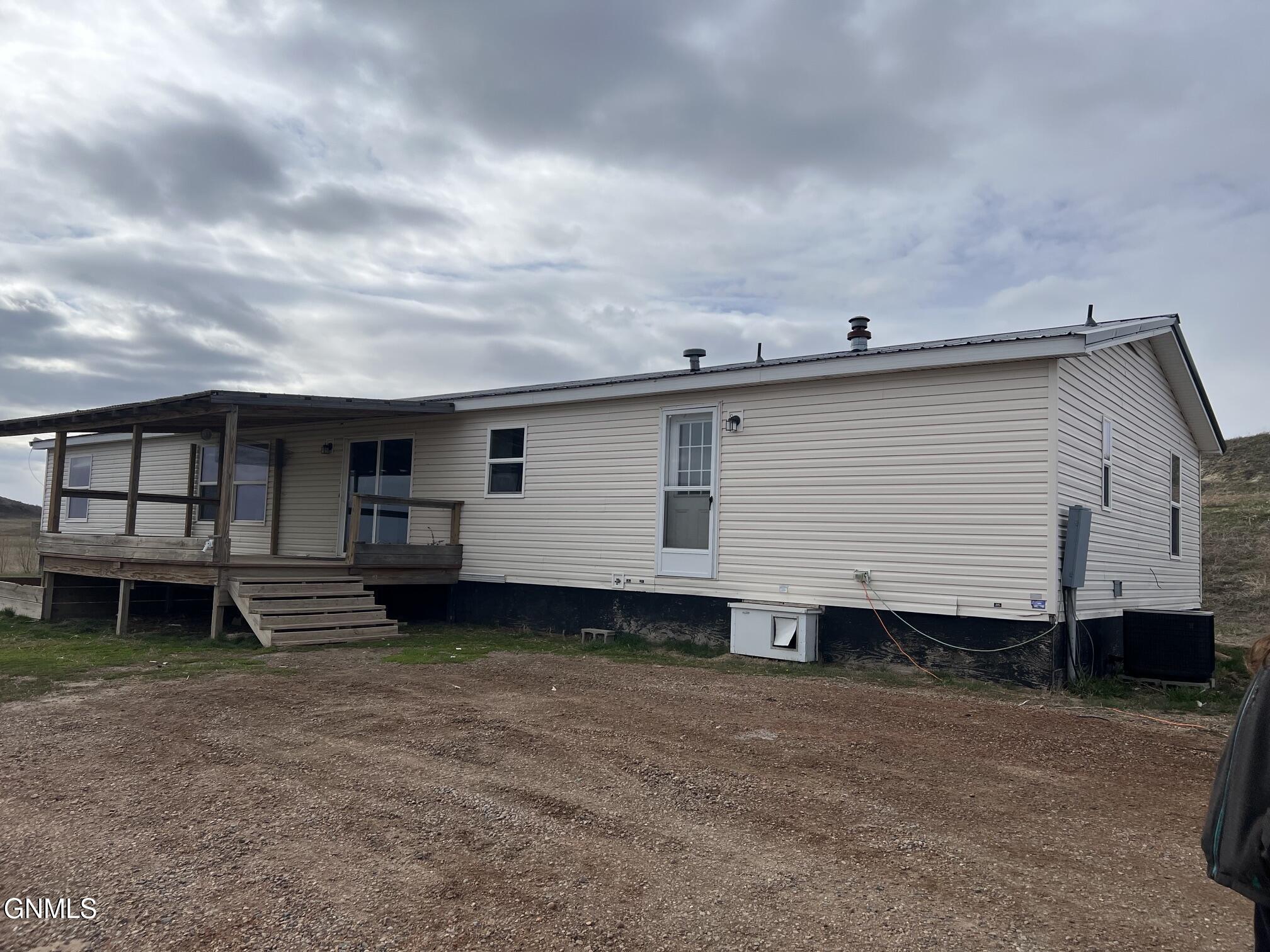 3579 107th Avenue NW, Keene, ND 58847