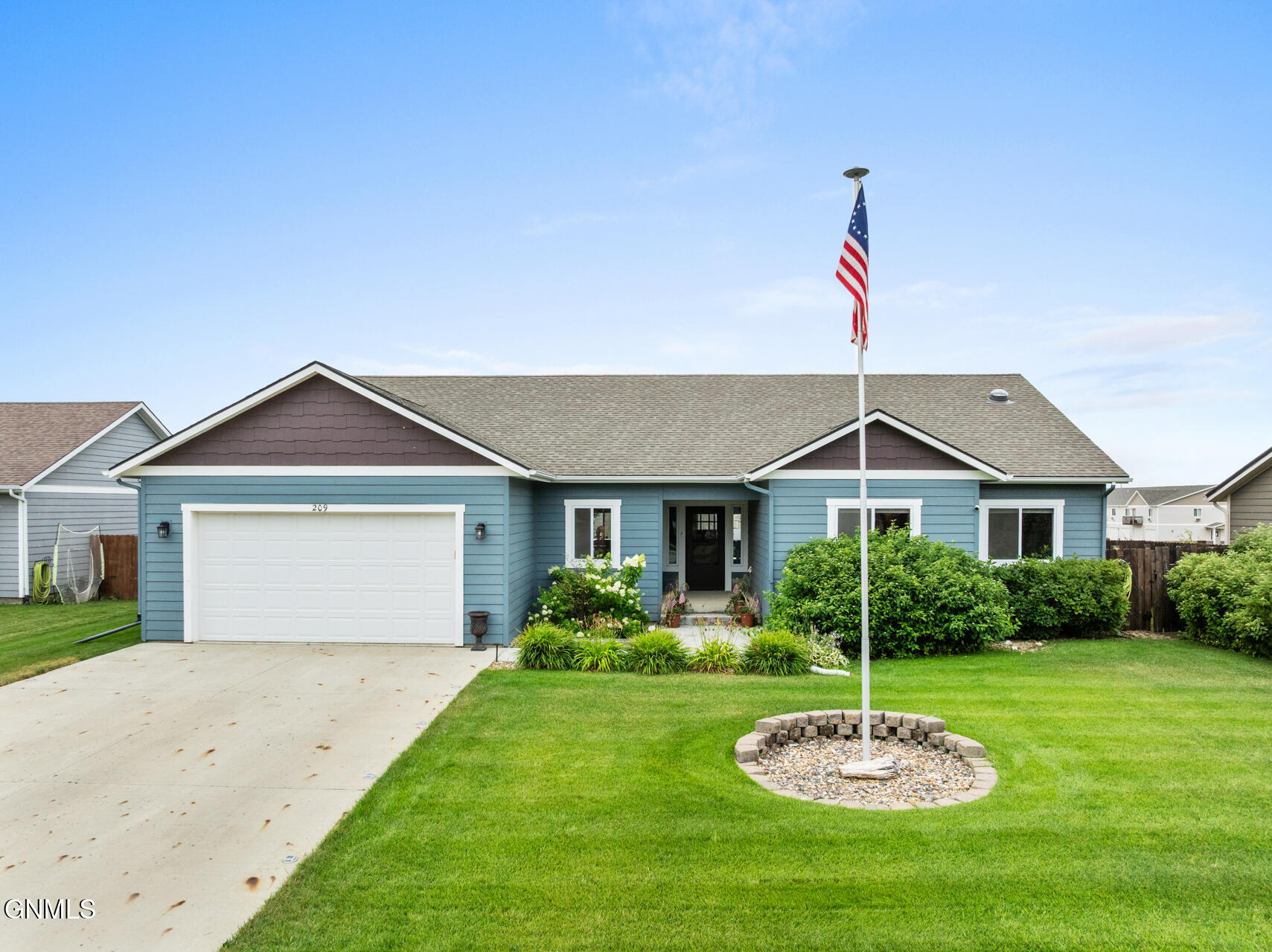 209 5th Street SW, Tioga, ND 58852