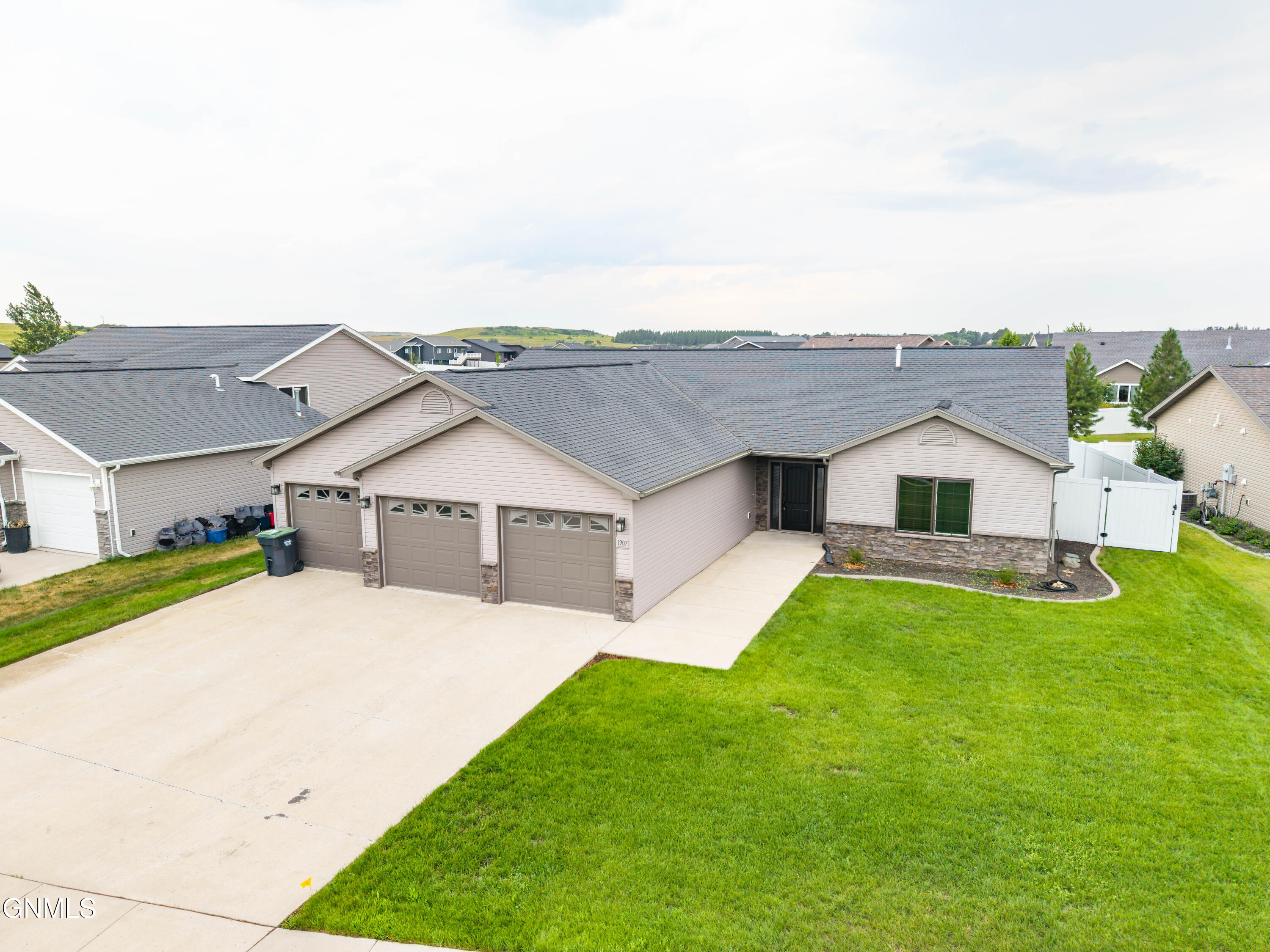 1907 4th Avenue SW, Mandan, ND 58554