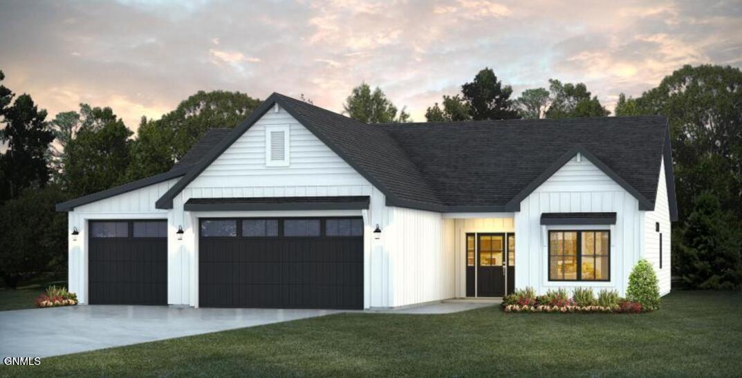 428 Dana Place, Bismarck, ND 58504