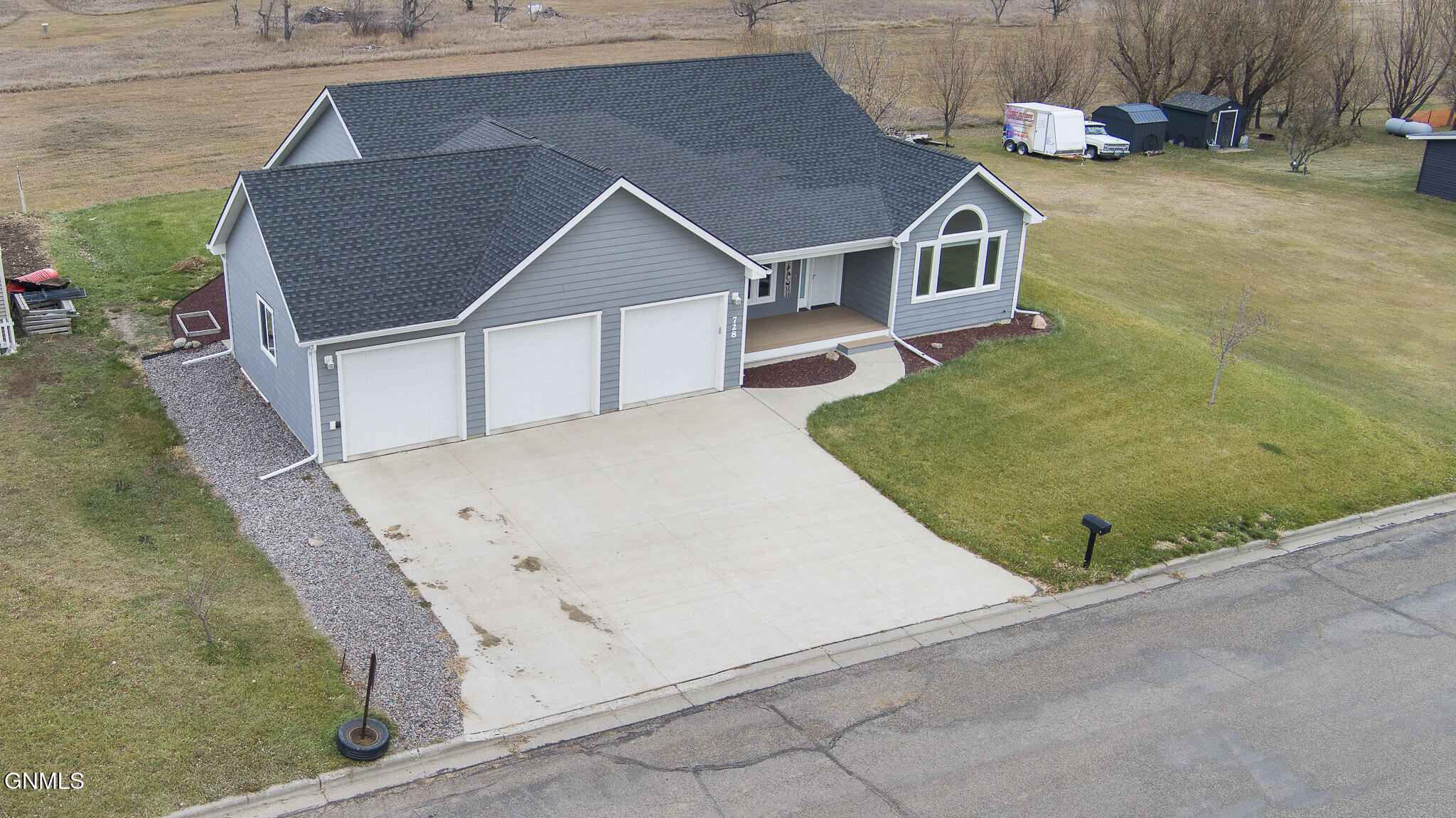 728 3rd Street NW, Beulah, ND 58523