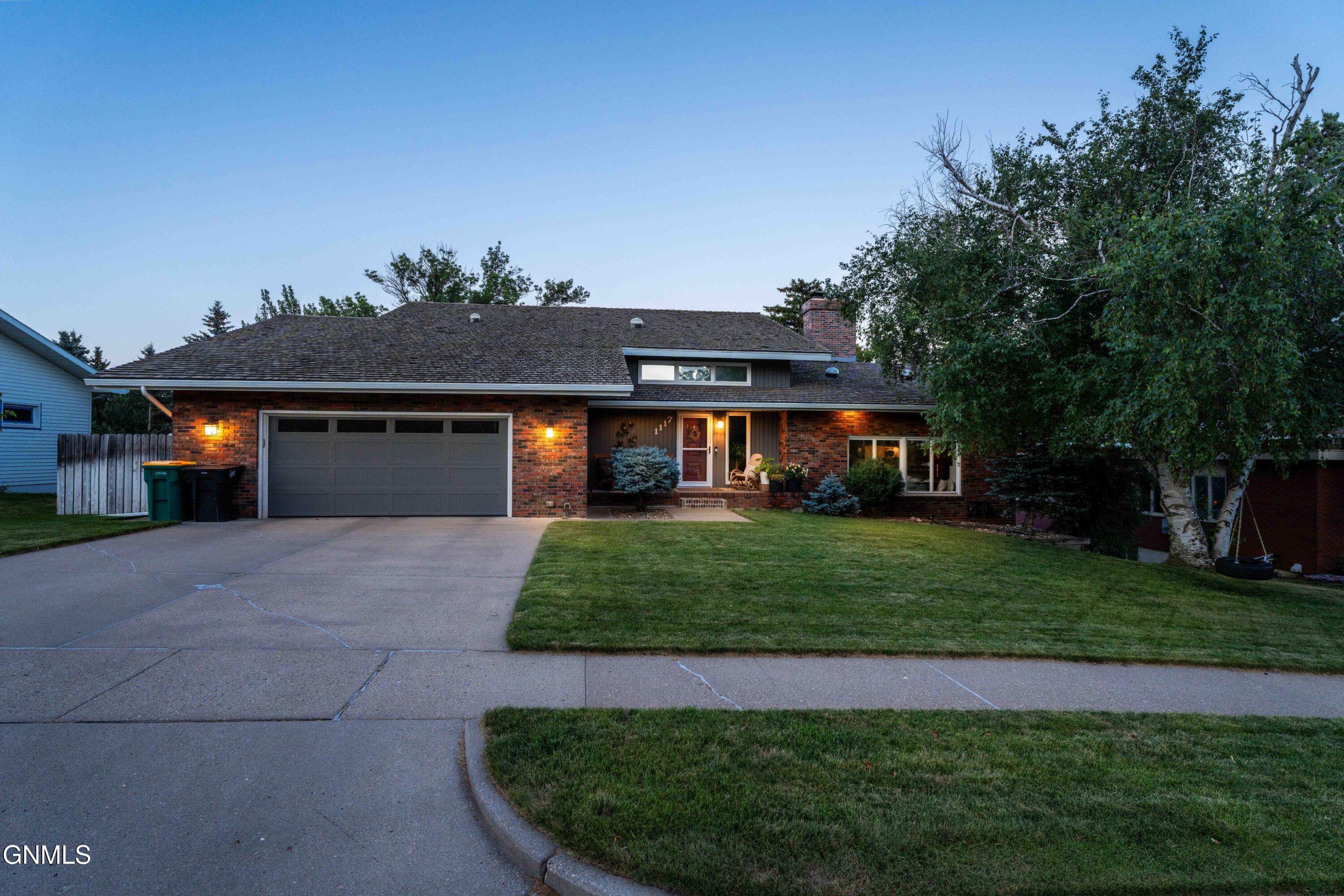 1117 Highland Acres Road, Bismarck, ND 58501