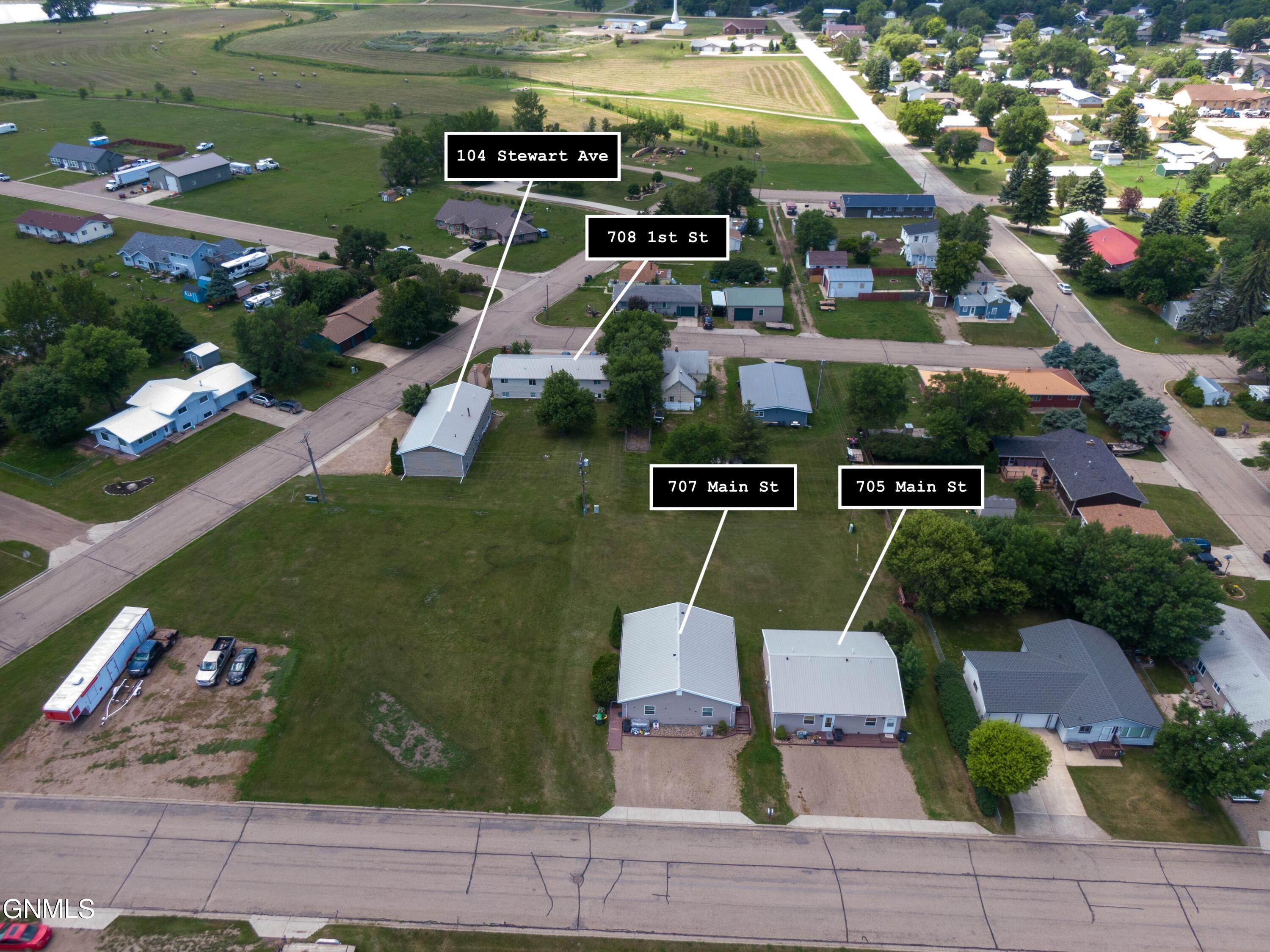 705 & 707 Main Street, Underwood, ND 58576