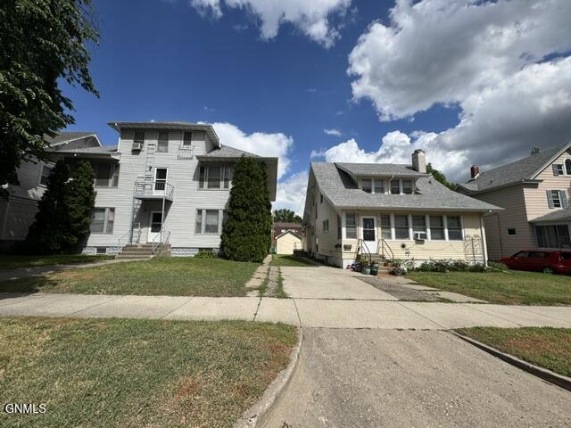 611-615 N 6th Street, Bismarck, ND 58501