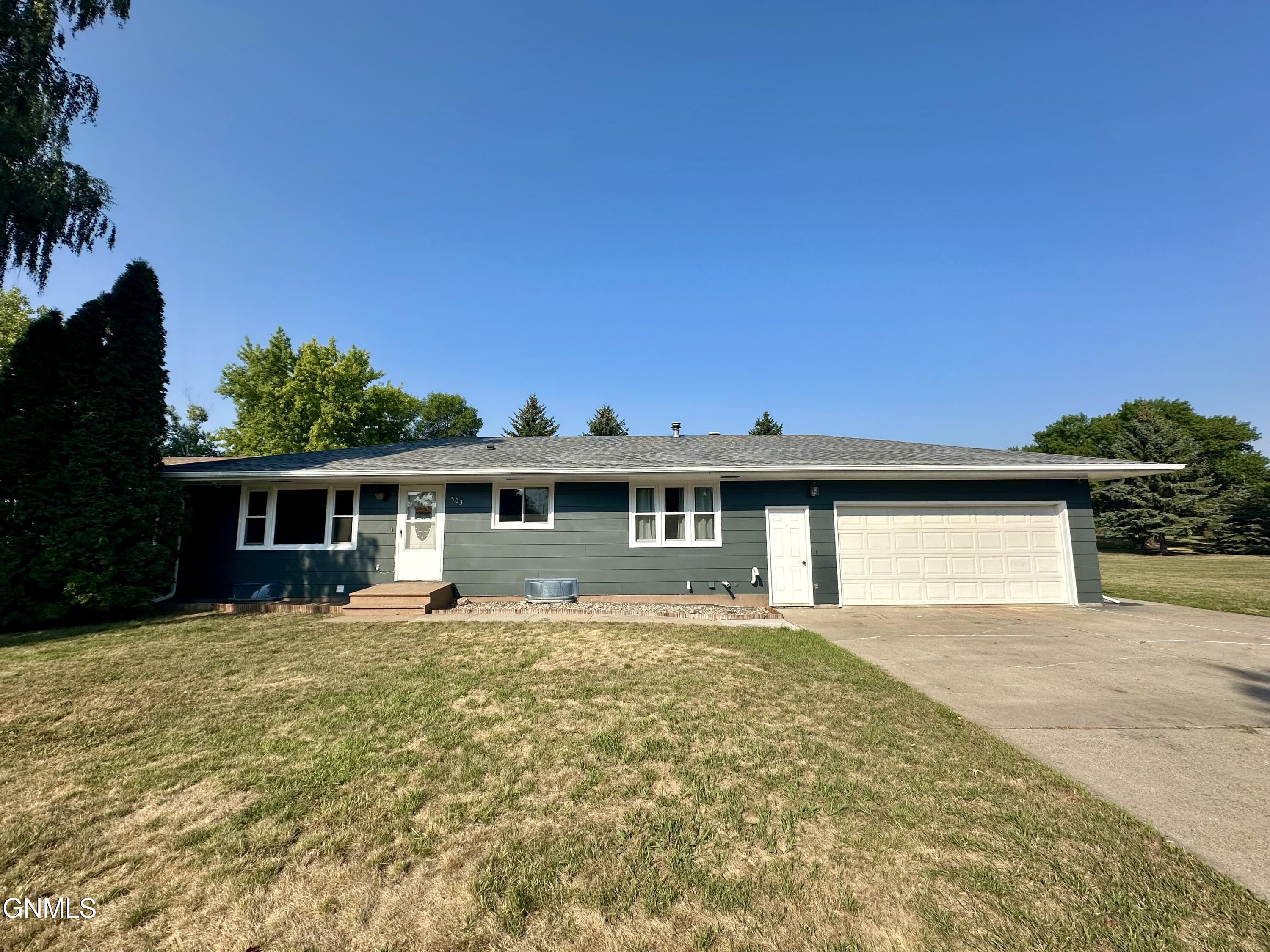 503 Sayler Street, Underwood, ND 58576