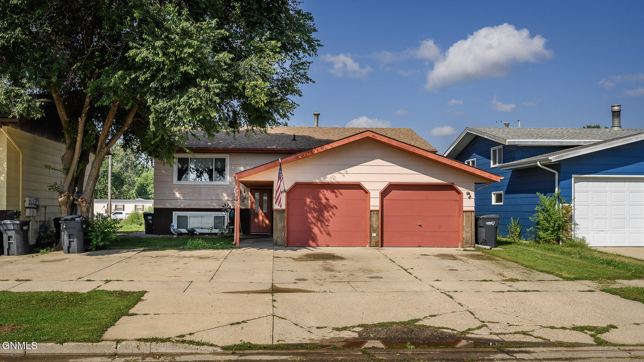 709 3rd Avenue SE, Mandan, ND 58554