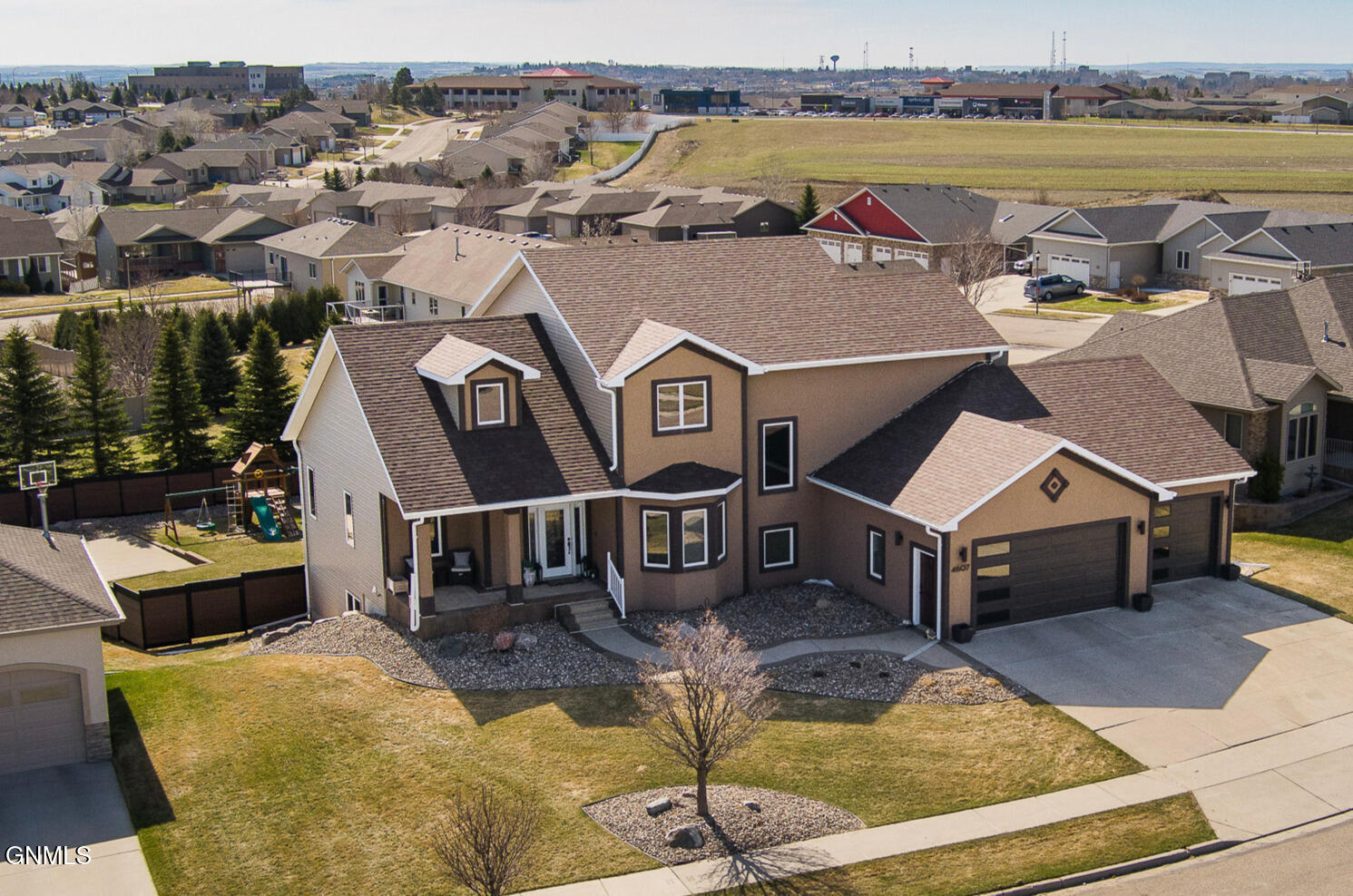 4607 Granite Drive, Bismarck, ND 58503