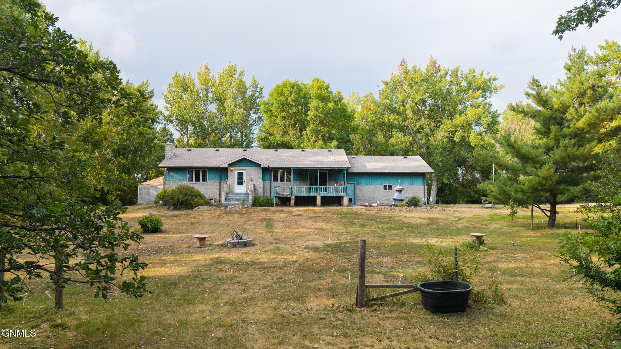 3825 86 1/2 Avenue SE, Jamestown, ND 58401