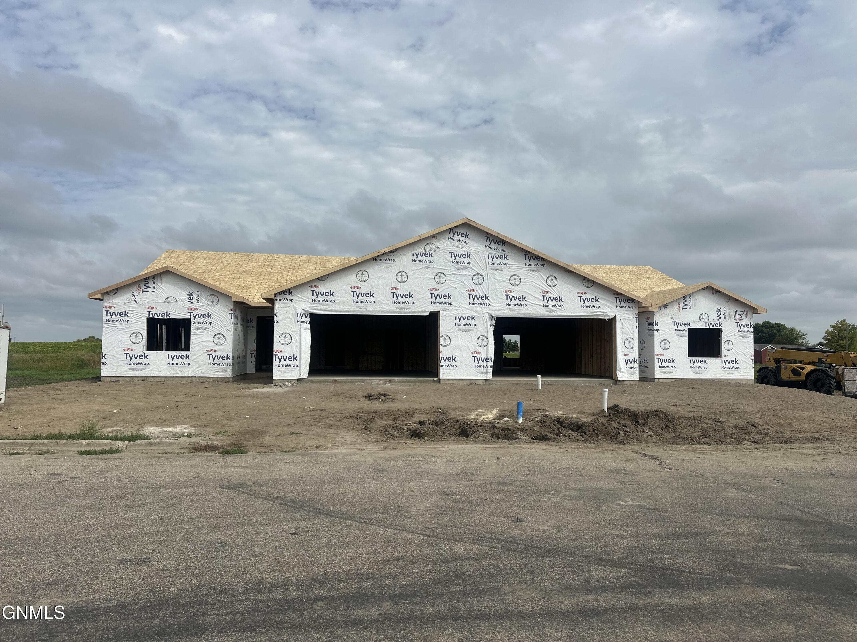 1410 10th Street SW, Jamestown, ND 58401