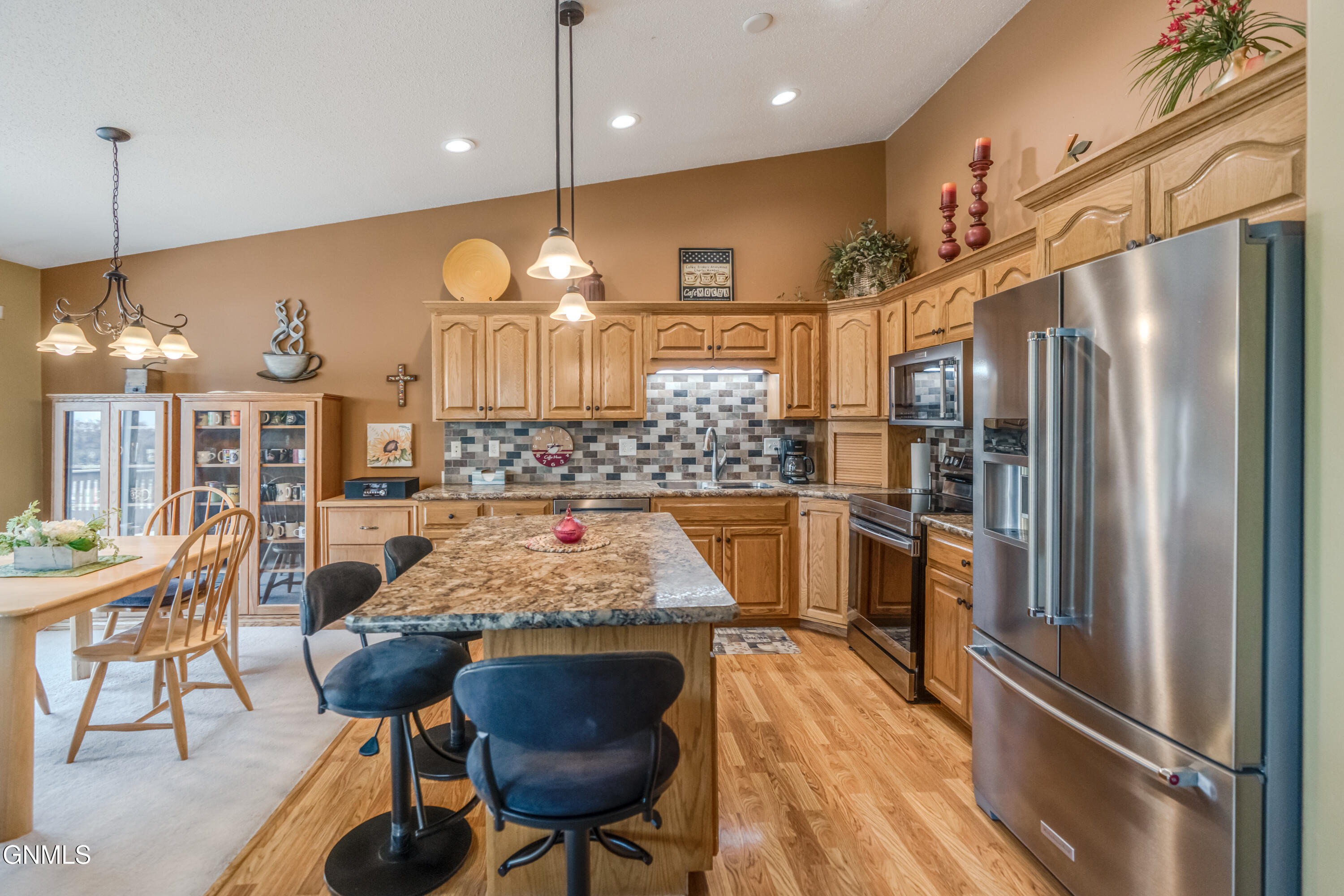 1076 Westwood Street, Bismarck, ND 58504