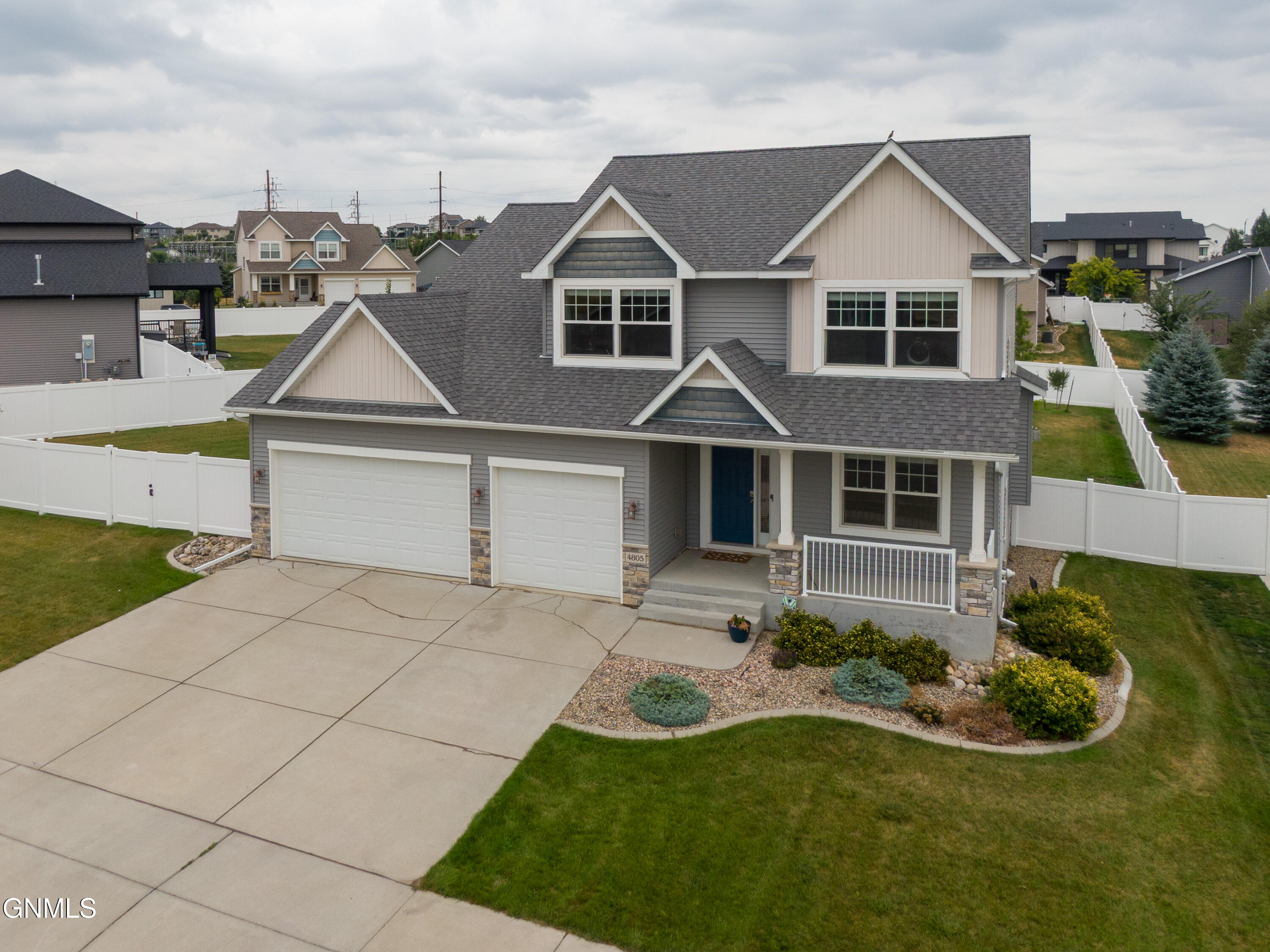 4805 Kites Lane, Bismarck, ND 58503