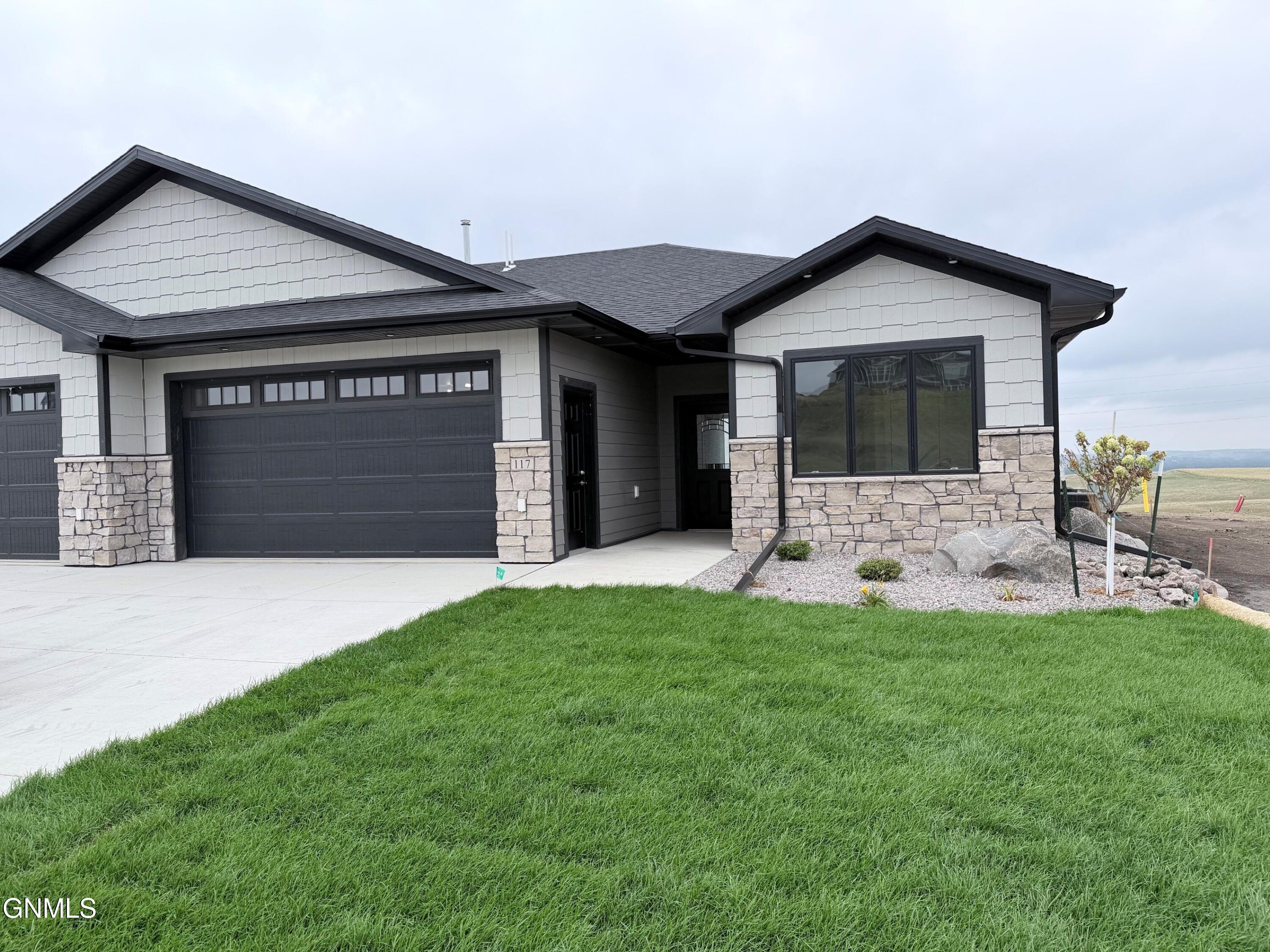 6201 Tyler Parkway, 117, Bismarck, ND 58503
