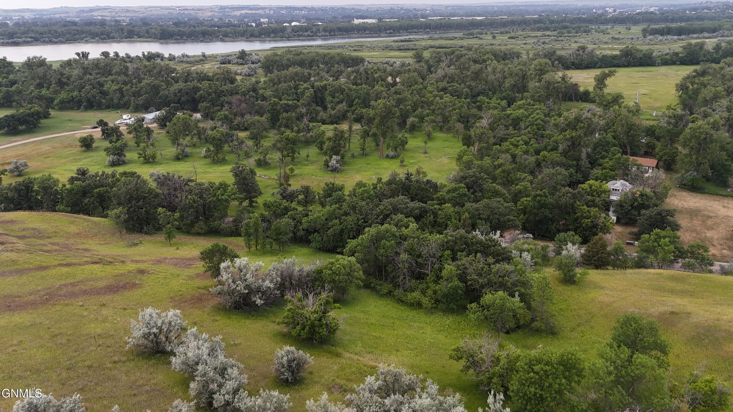 00 River Road, Bismarck, ND 58503