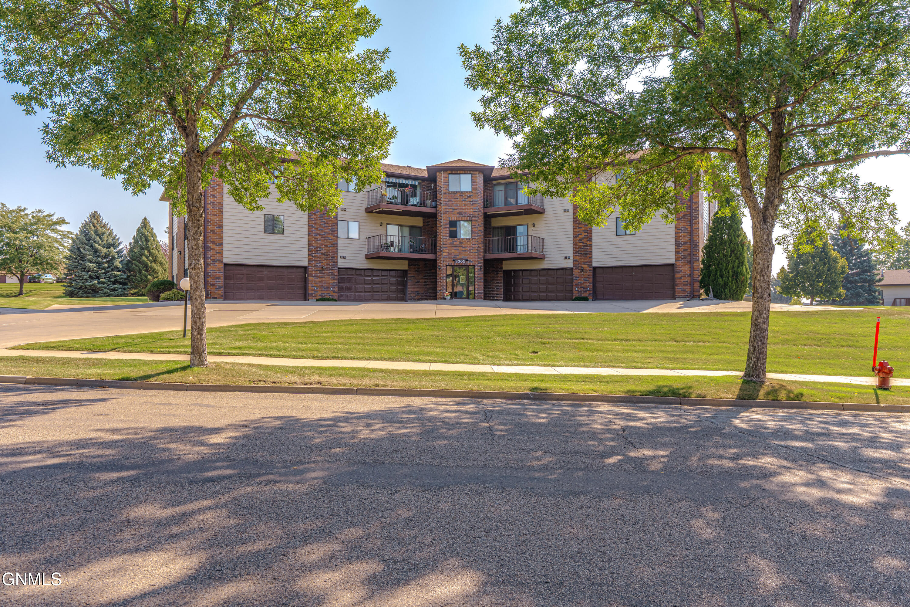 3305 Montreal Street, 204, Bismarck, ND 58503