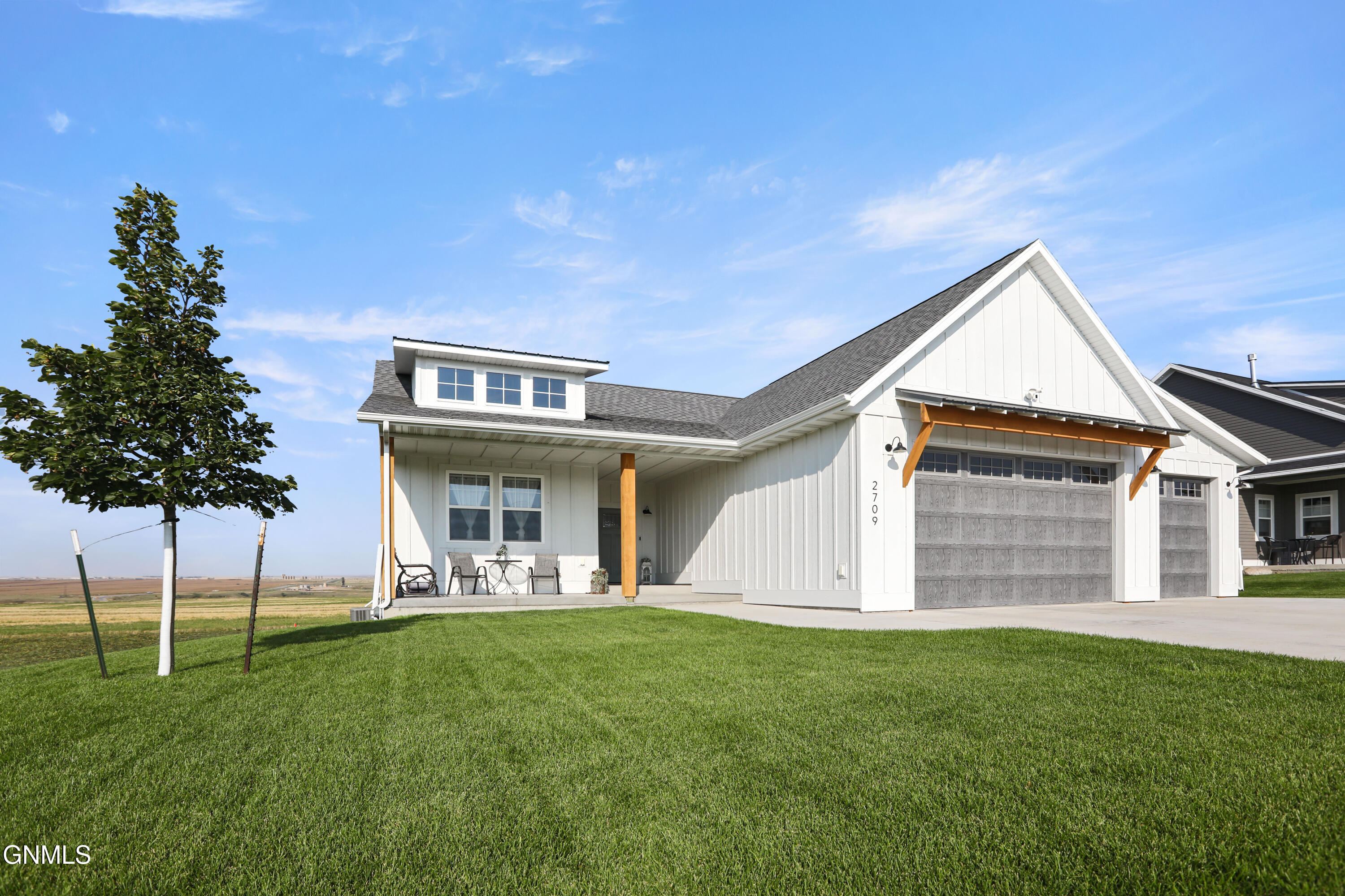 2709 44th Avenue W, Williston, ND 58801