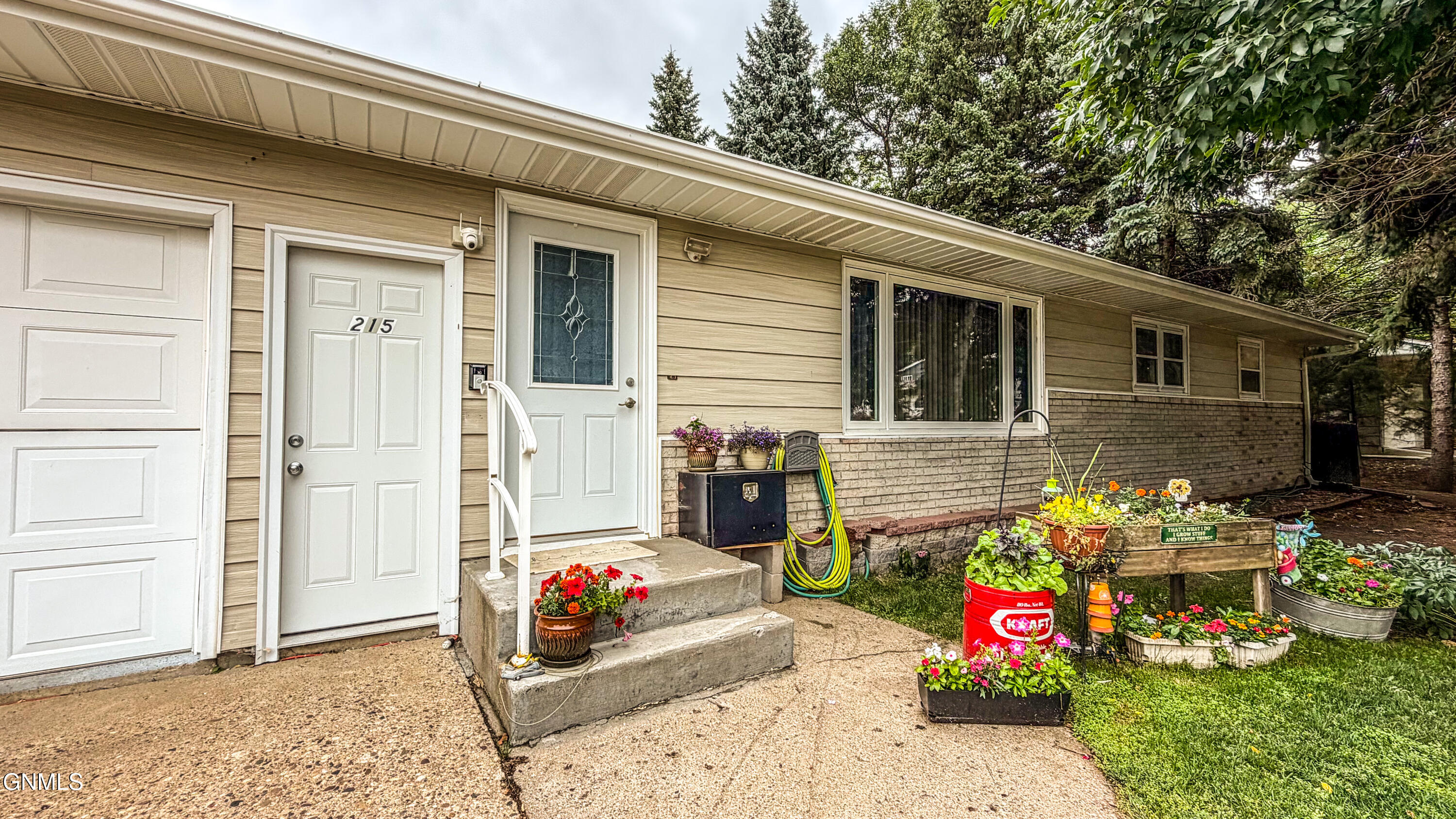 215 8th N, New Salem, ND 58563