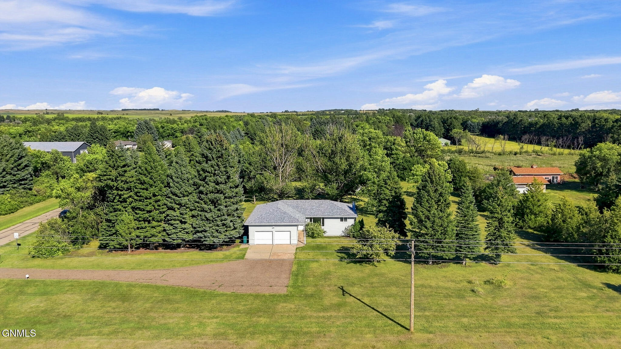 2605 Kent Drive, Bismarck, ND 58503