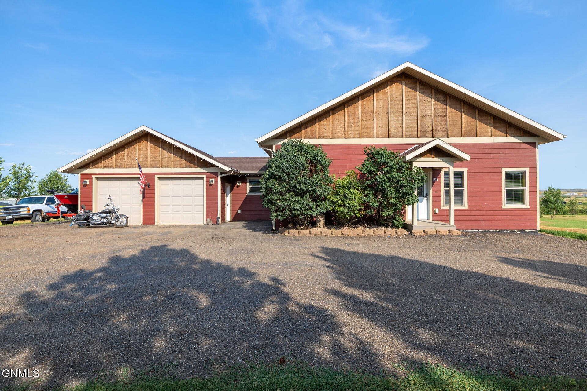 1212 10th Street SW, Watford City, ND 58854