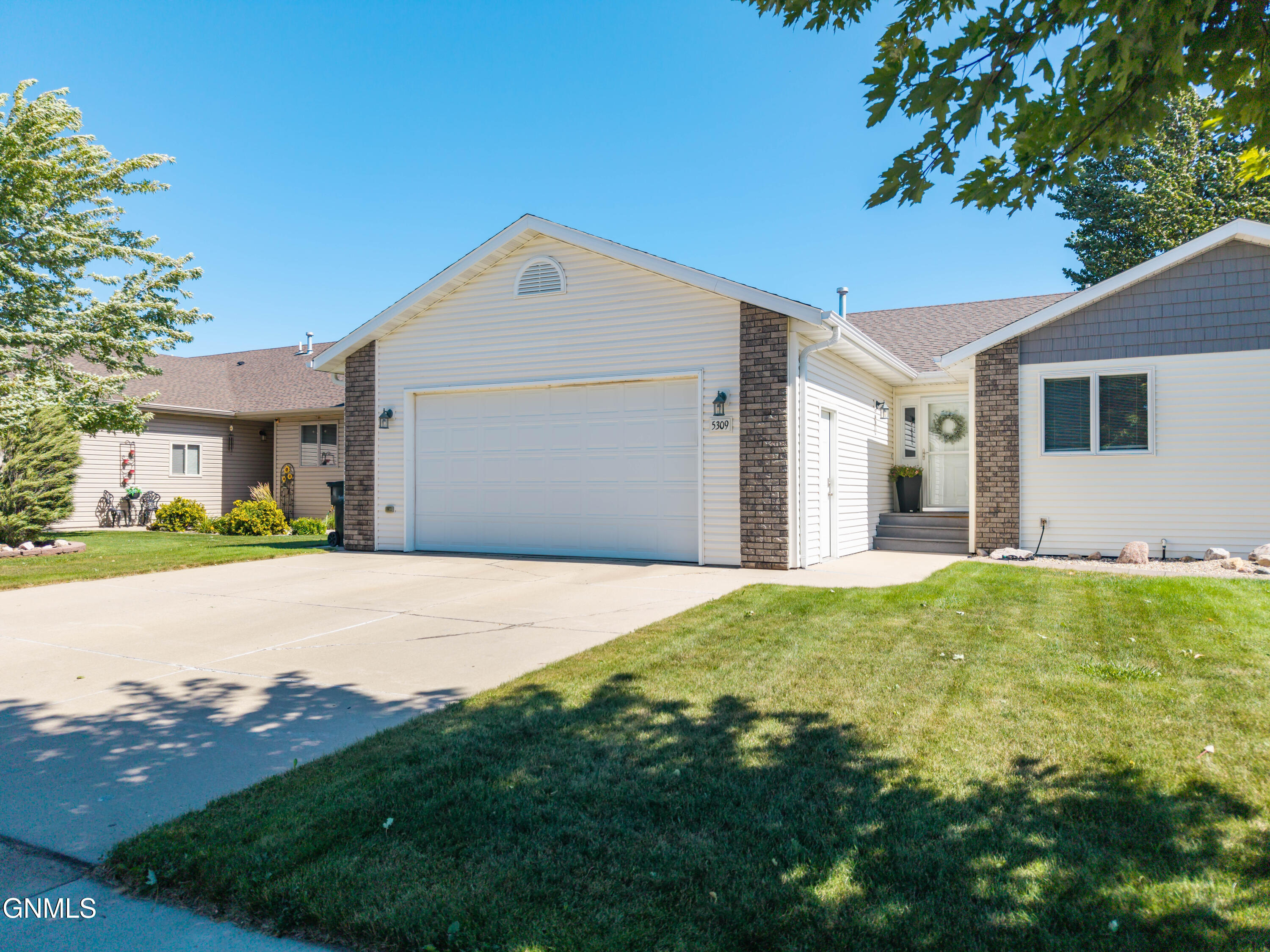 5309 Niagara Drive, Bismarck, ND 58503