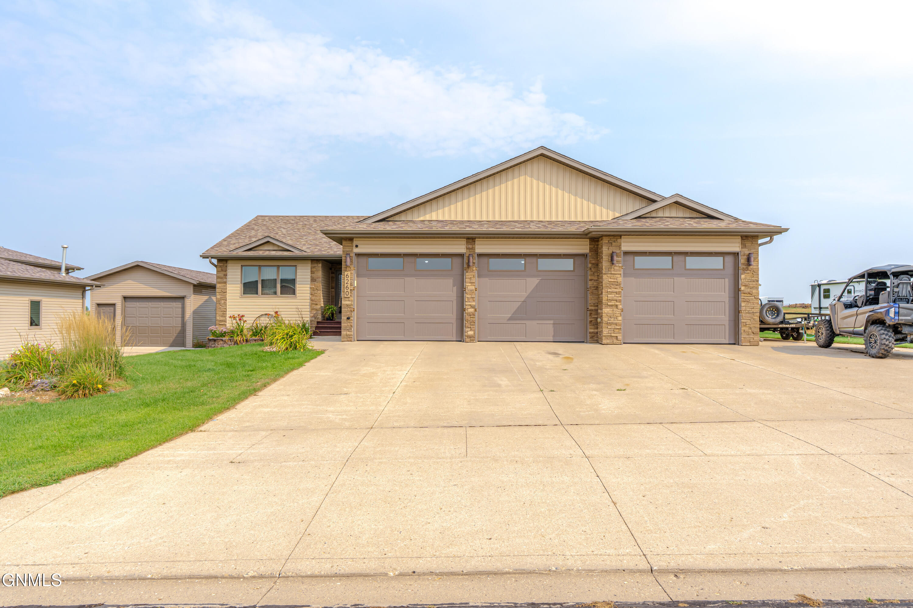 6260 28th Avenue SE, Lincoln, ND 58504