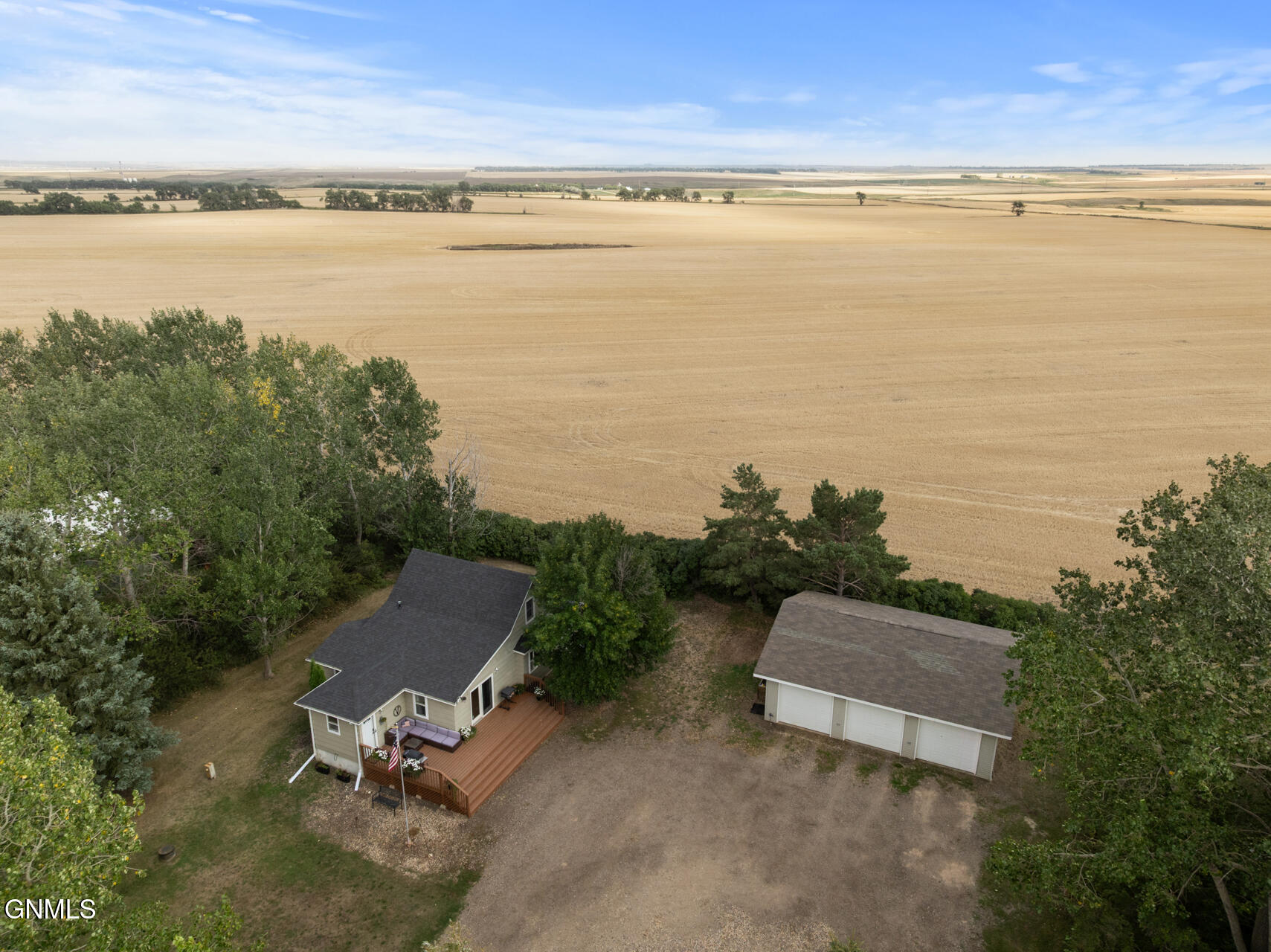 6574 Highway 40, Tioga, ND 58852