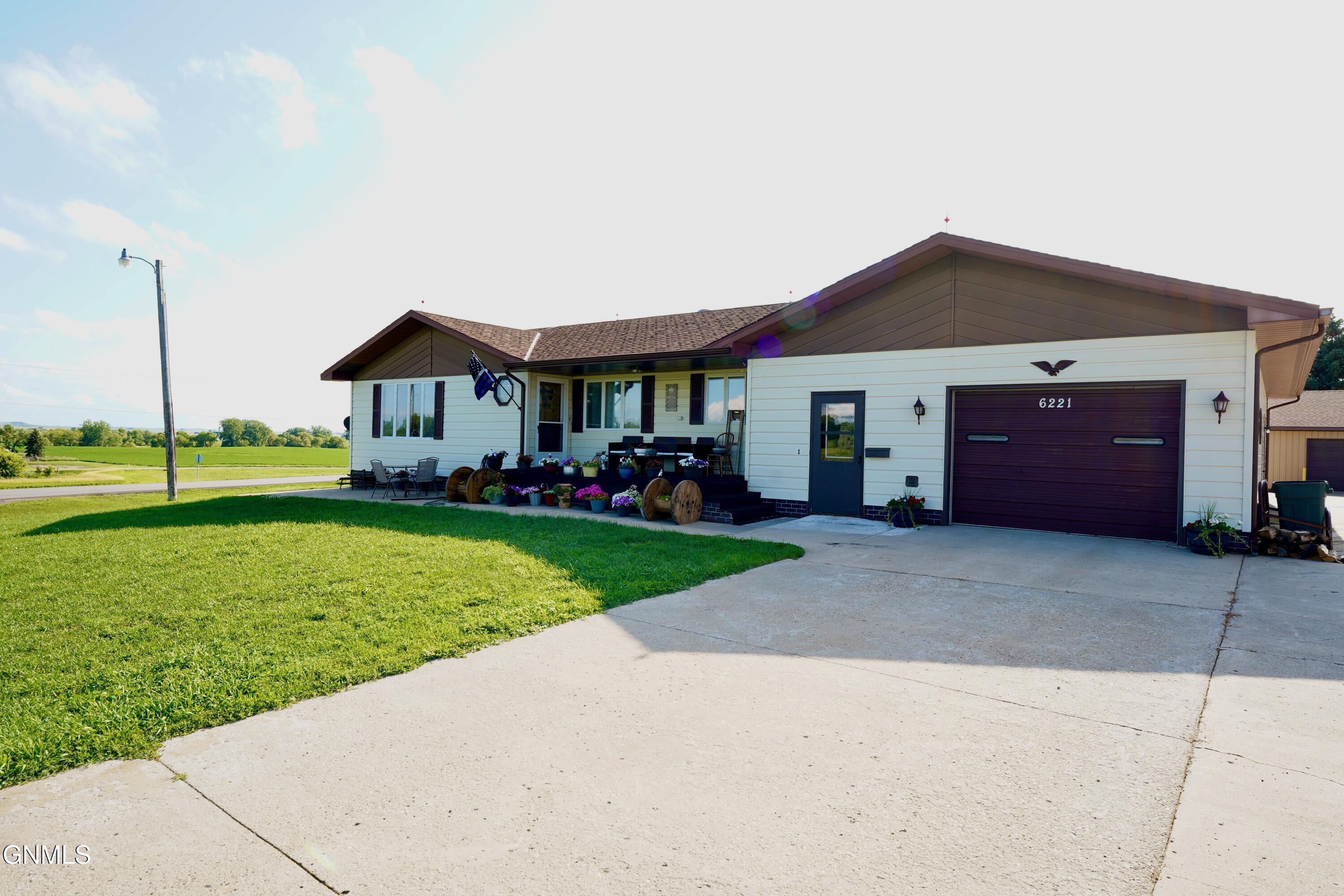 6221 Nd-46, Gackle, ND 58442