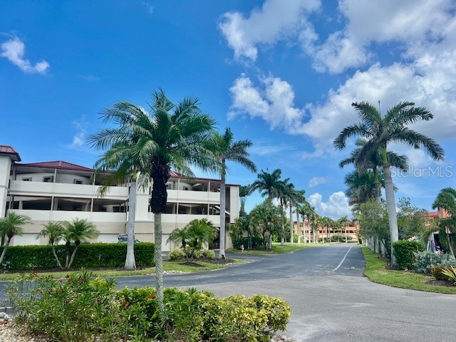 3220 SOUTHSHORE DRIVE 23C