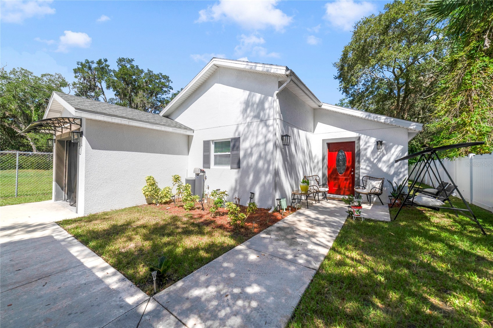 1104 W 3RD STREET