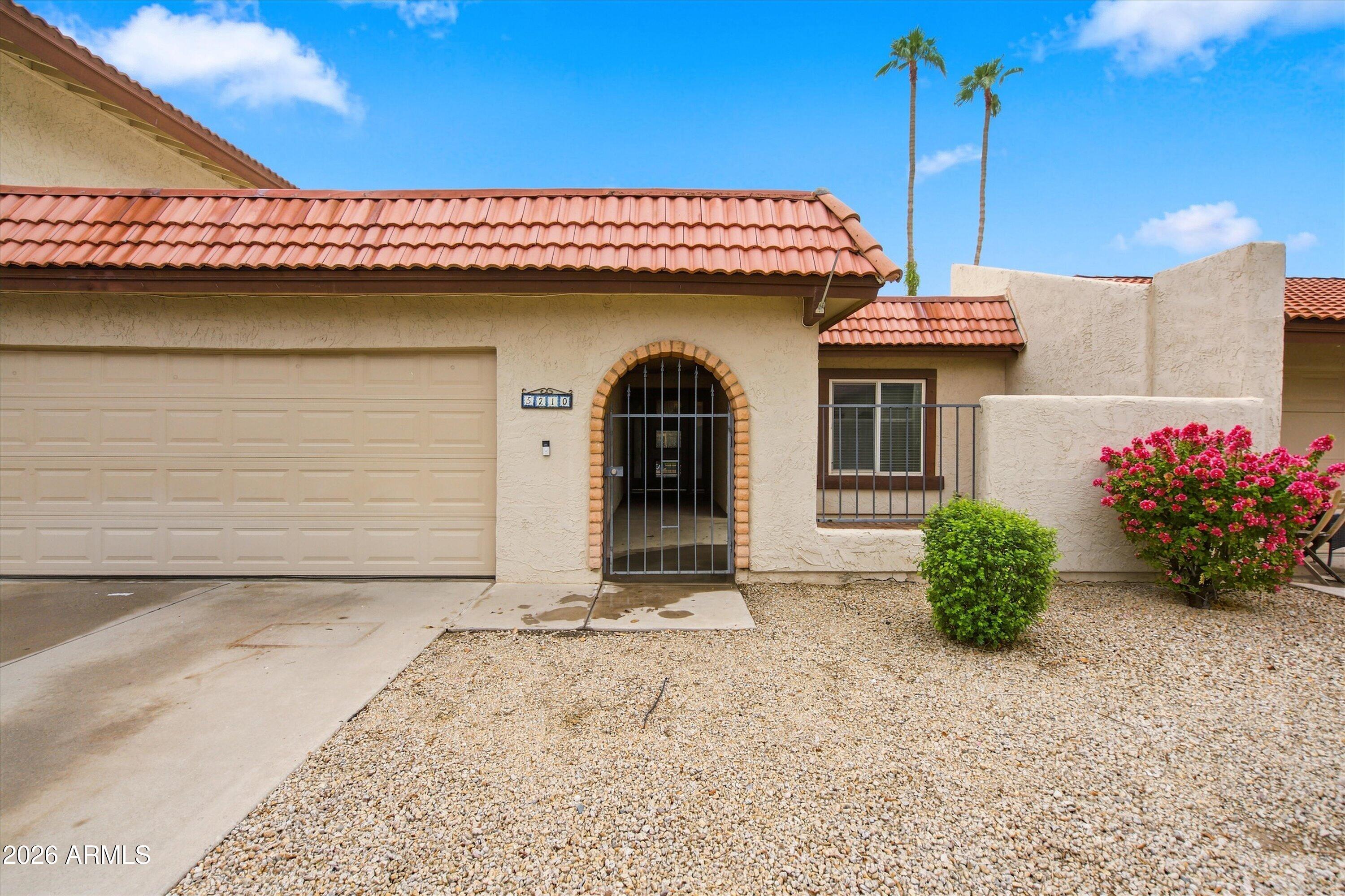 5210 E SAGUARO Circle, Phoenix, AZ 85044