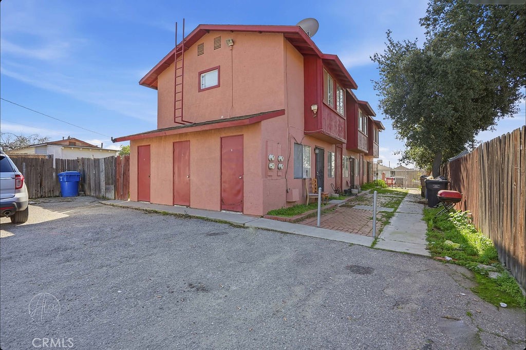 1024 Bernard Street