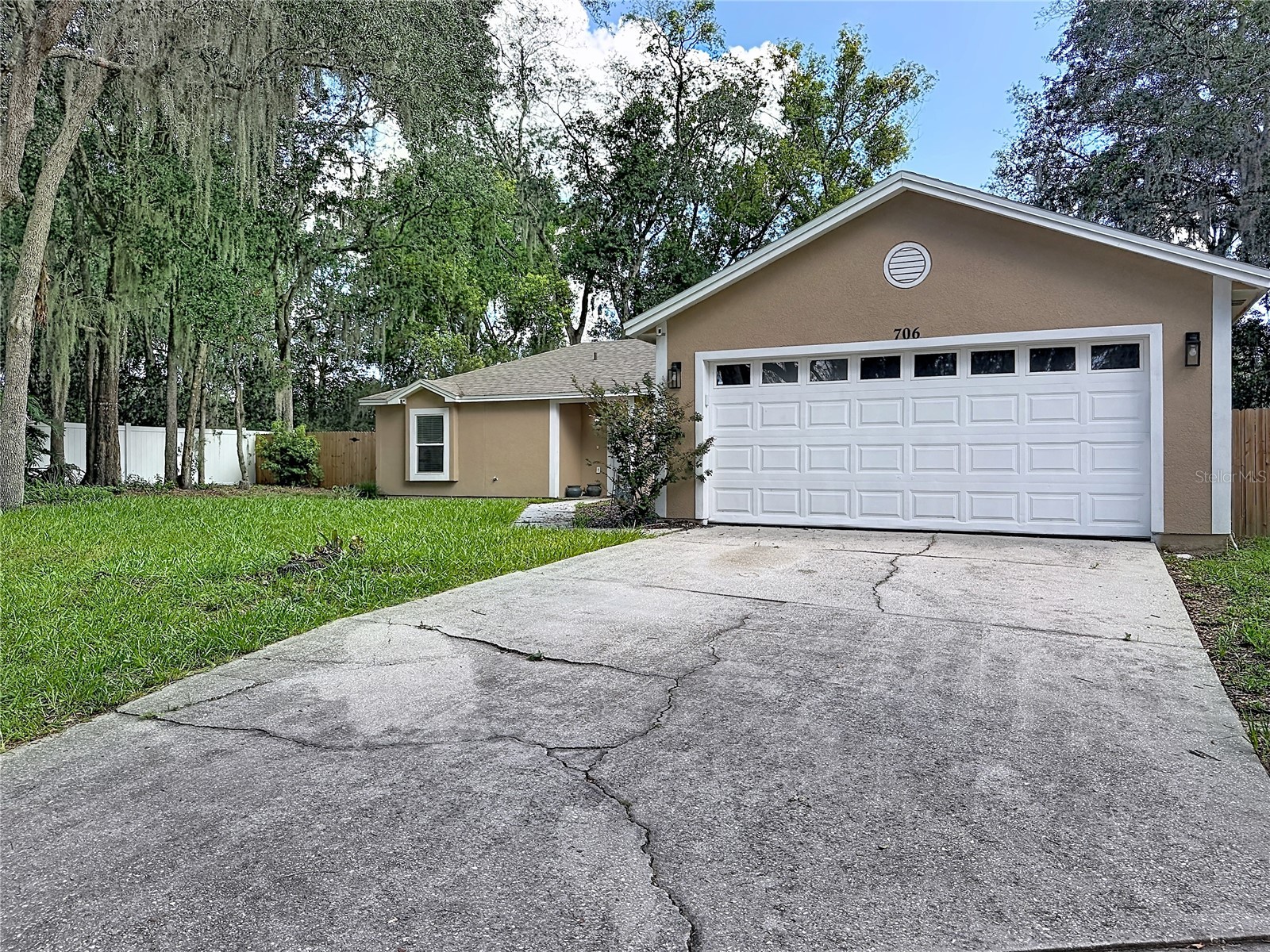 706 OLD CREEK COURT