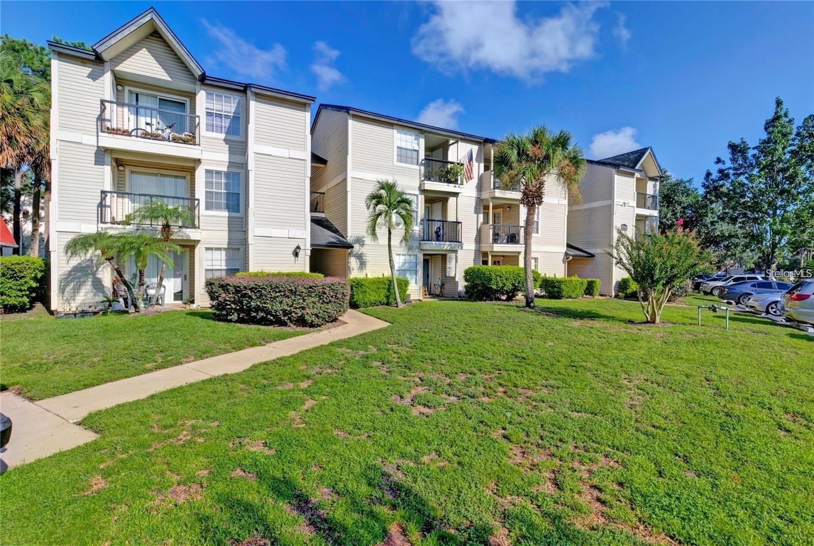 1964 LAKE ATRIUMS CIRCLE 171