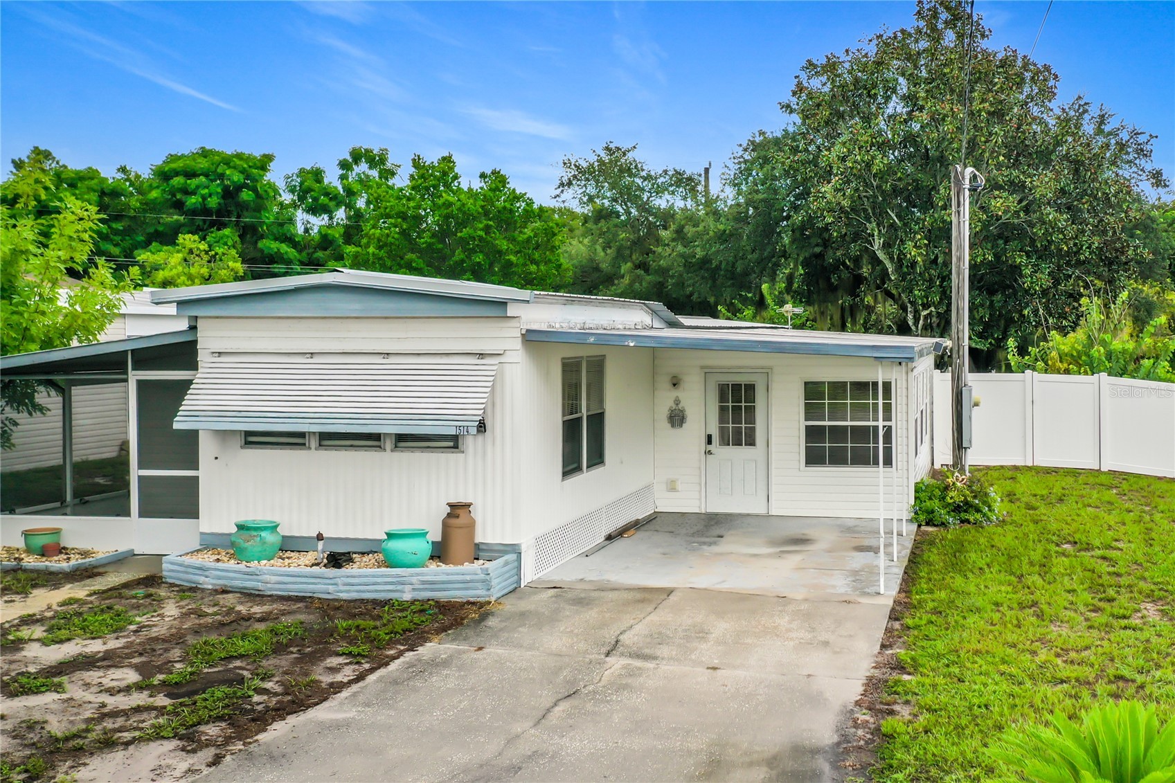 1514 RIDGE ROAD