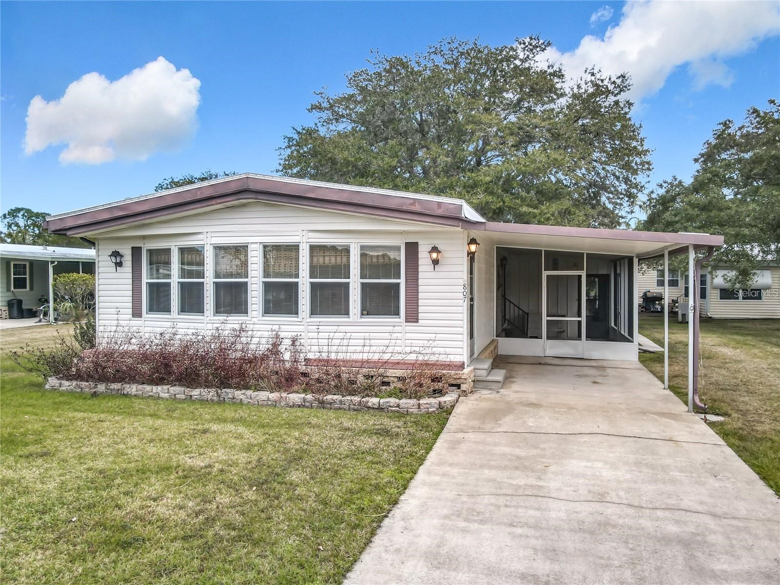 807 SWALLOW LANE