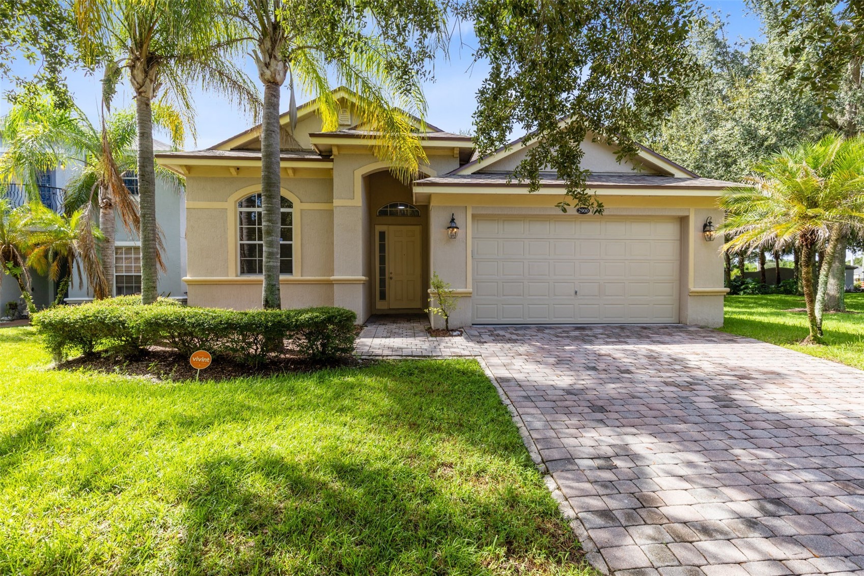 2900 BONITA CIRCLE