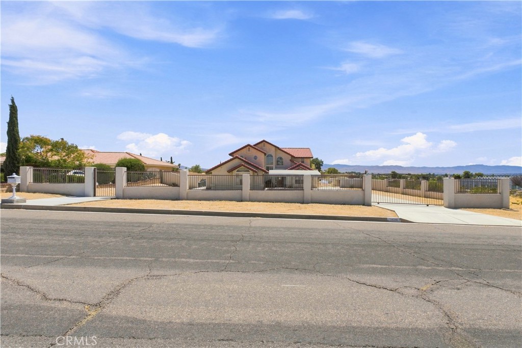 16239 Kamana Rd
