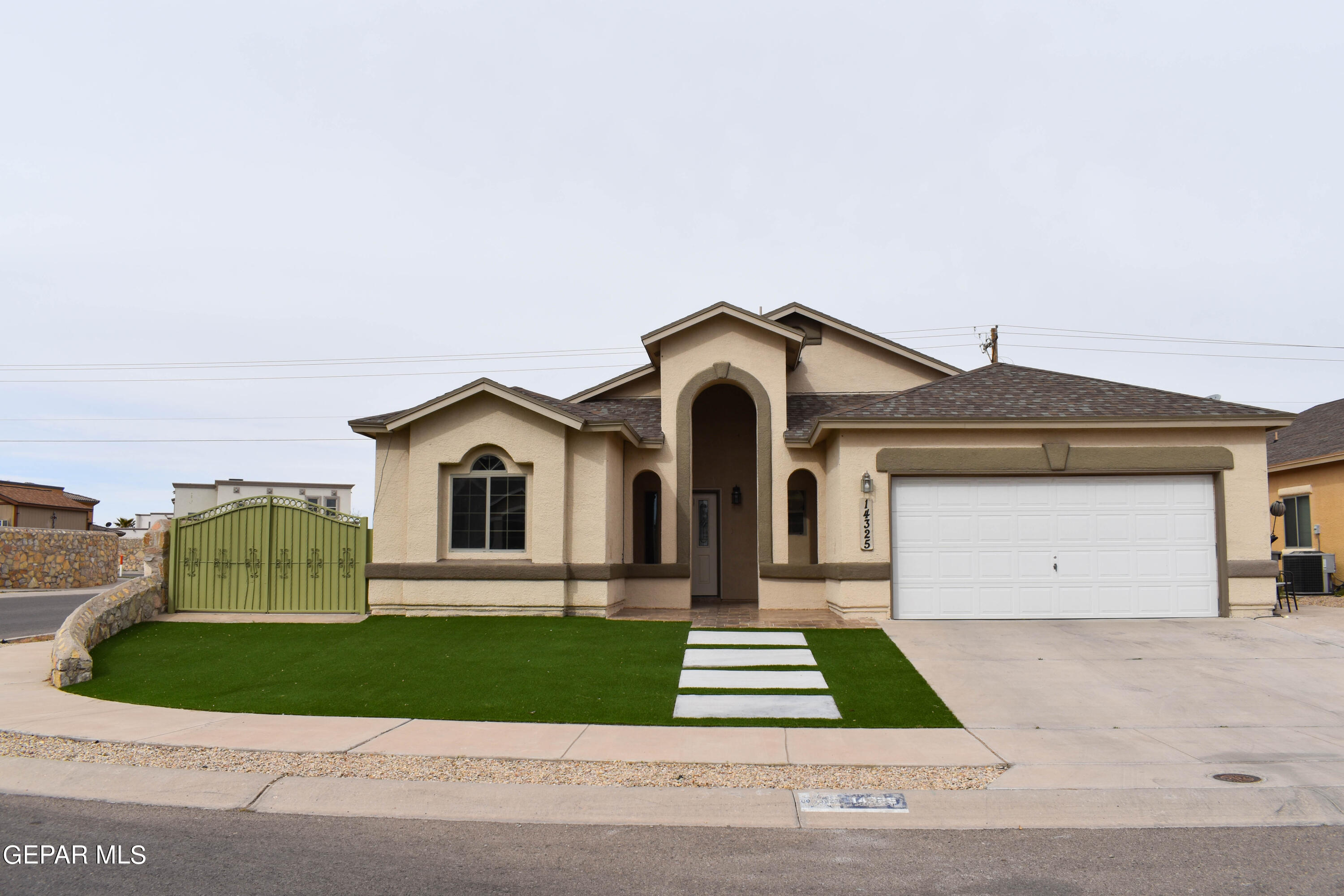 14325 NAVAJO POINT Drive, El Paso, TX 79938