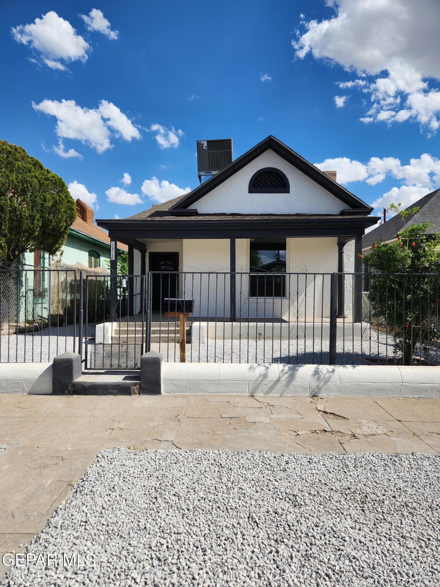 1312 WYOMING Avenue, El Paso, TX 79902