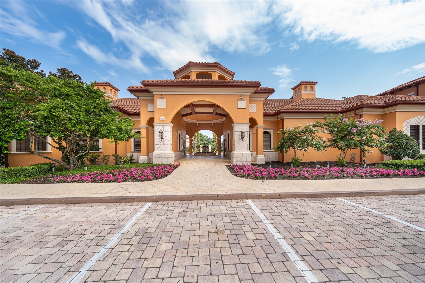 6141 METROWEST BOULEVARD 305